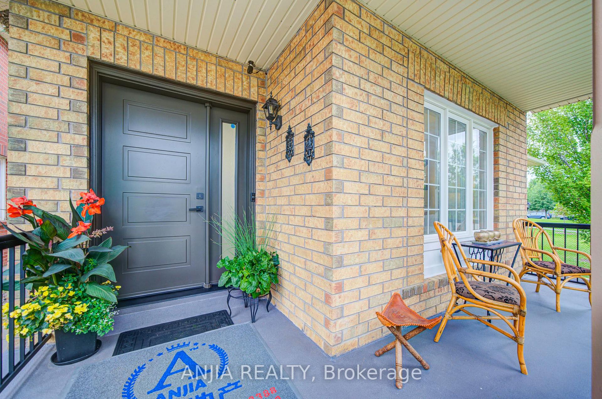 Photo 3 of 203 Fred Mclaren Boulevard, Markham, Wismer — HOMEH