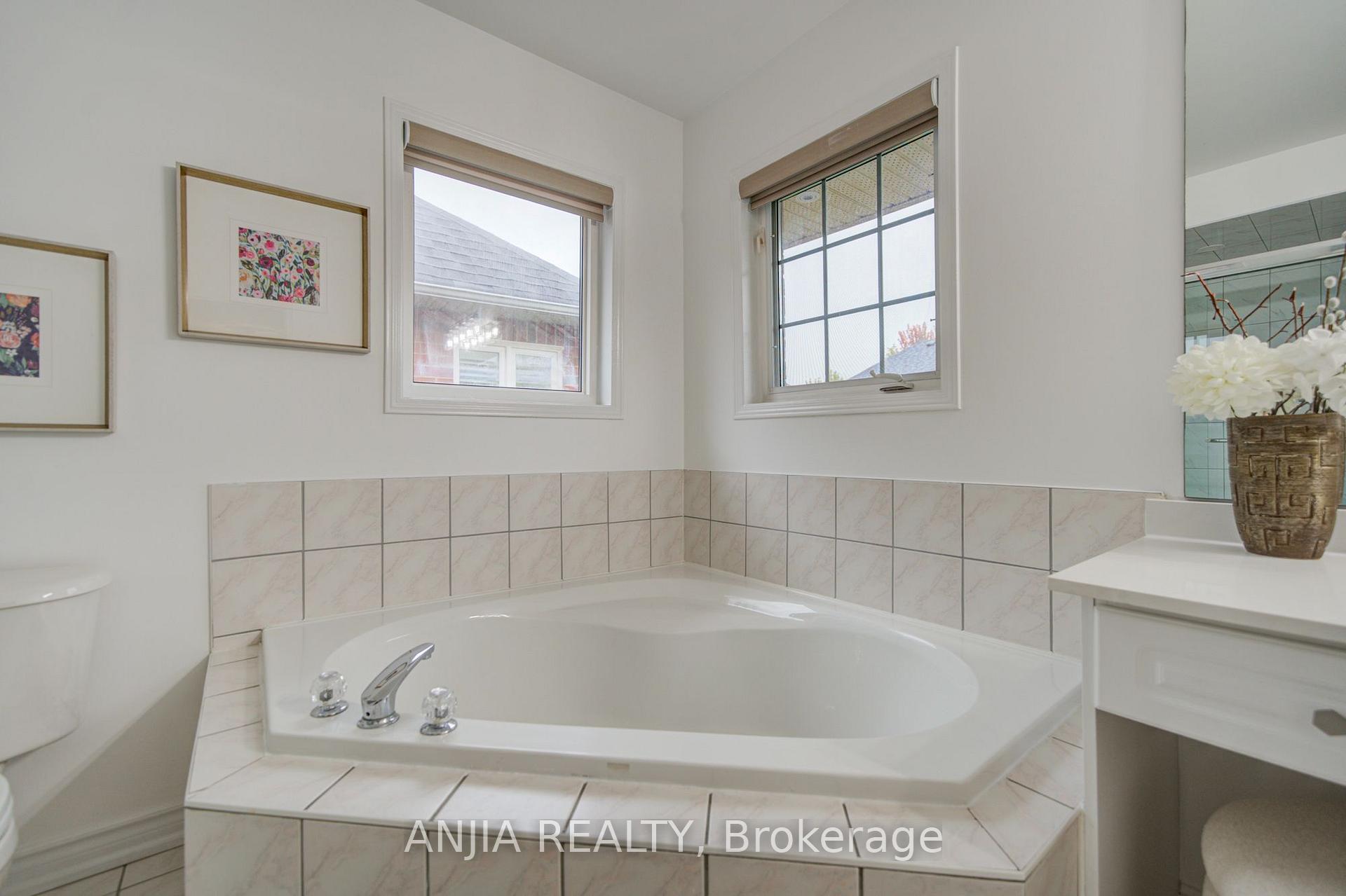 Photo 37 of 203 Fred Mclaren Boulevard, Markham, Wismer — HOMEH