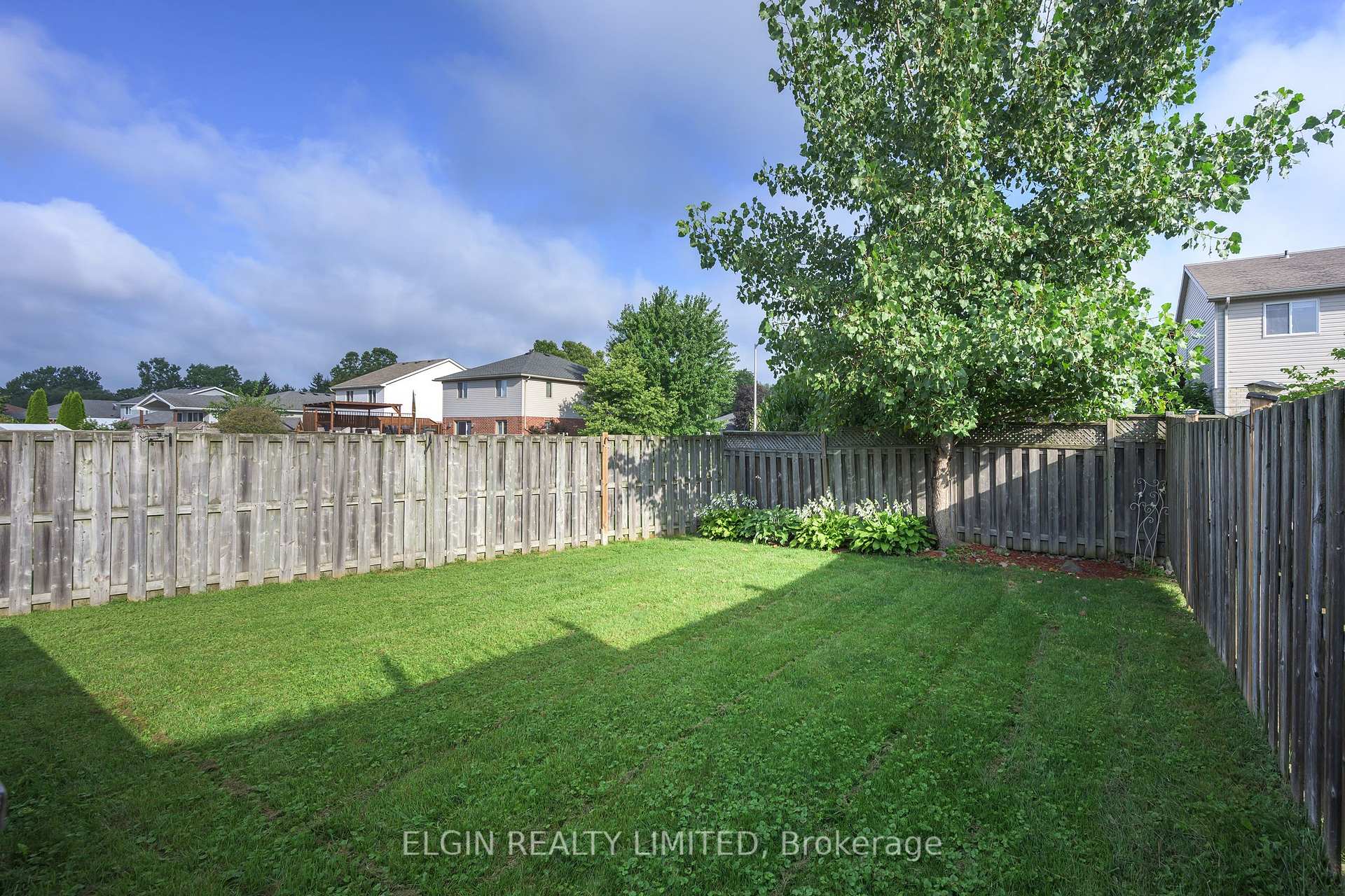 Photo 7 of 40 Schreyer Drive, St. Thomas — HOMEH