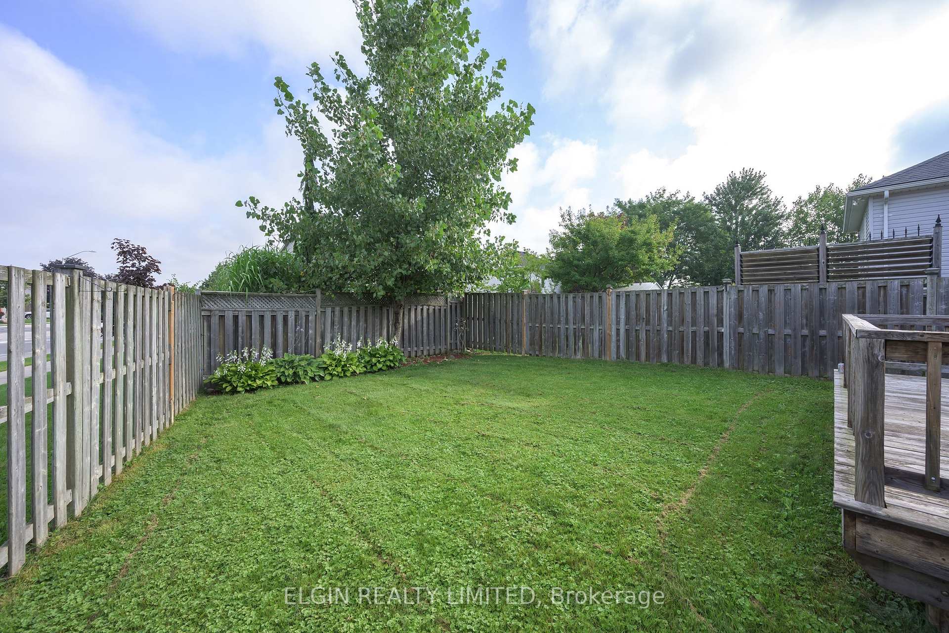 Photo 10 of 40 Schreyer Drive, St. Thomas — HOMEH