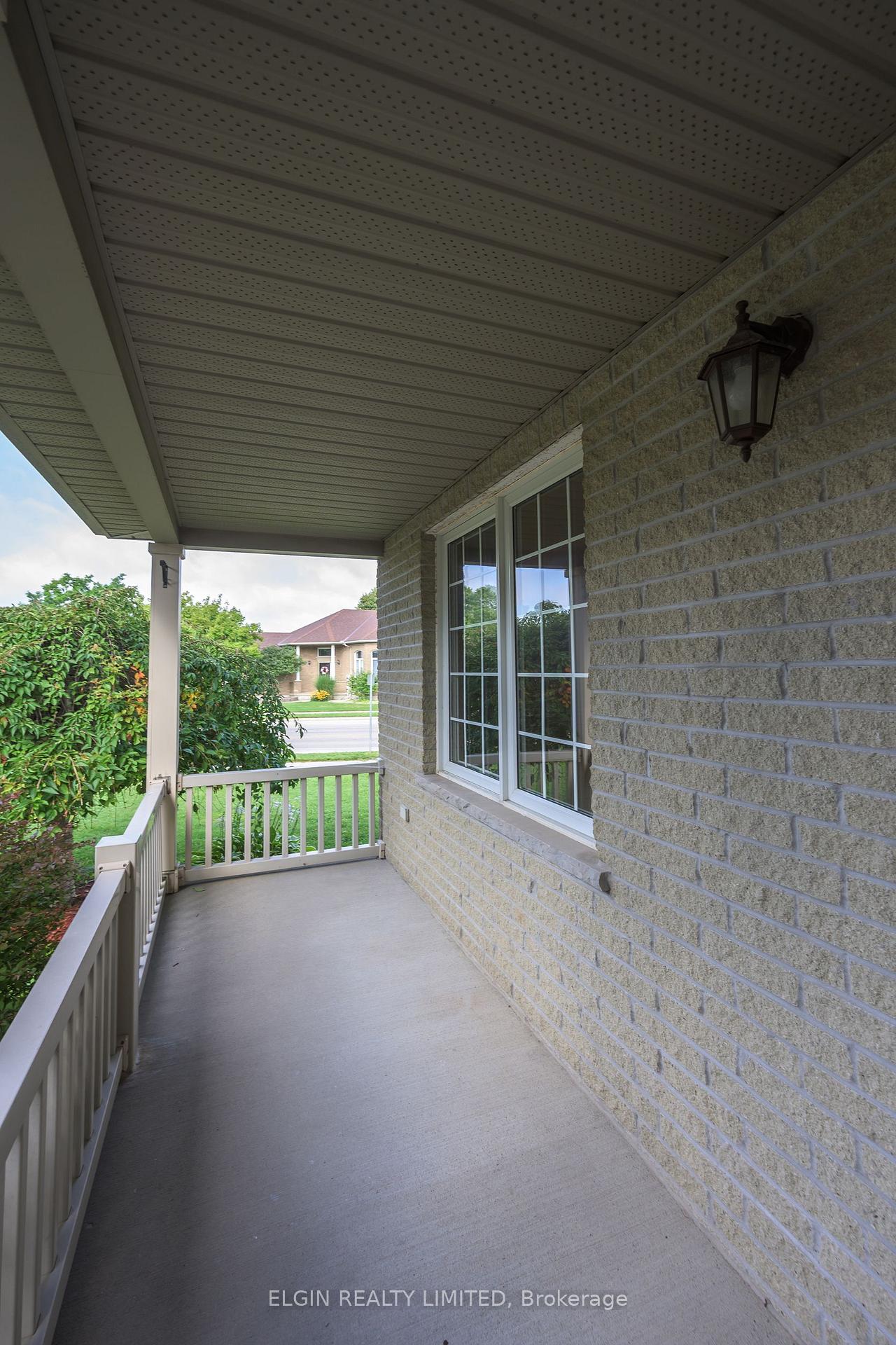 Photo 11 of 40 Schreyer Drive, St. Thomas — HOMEH