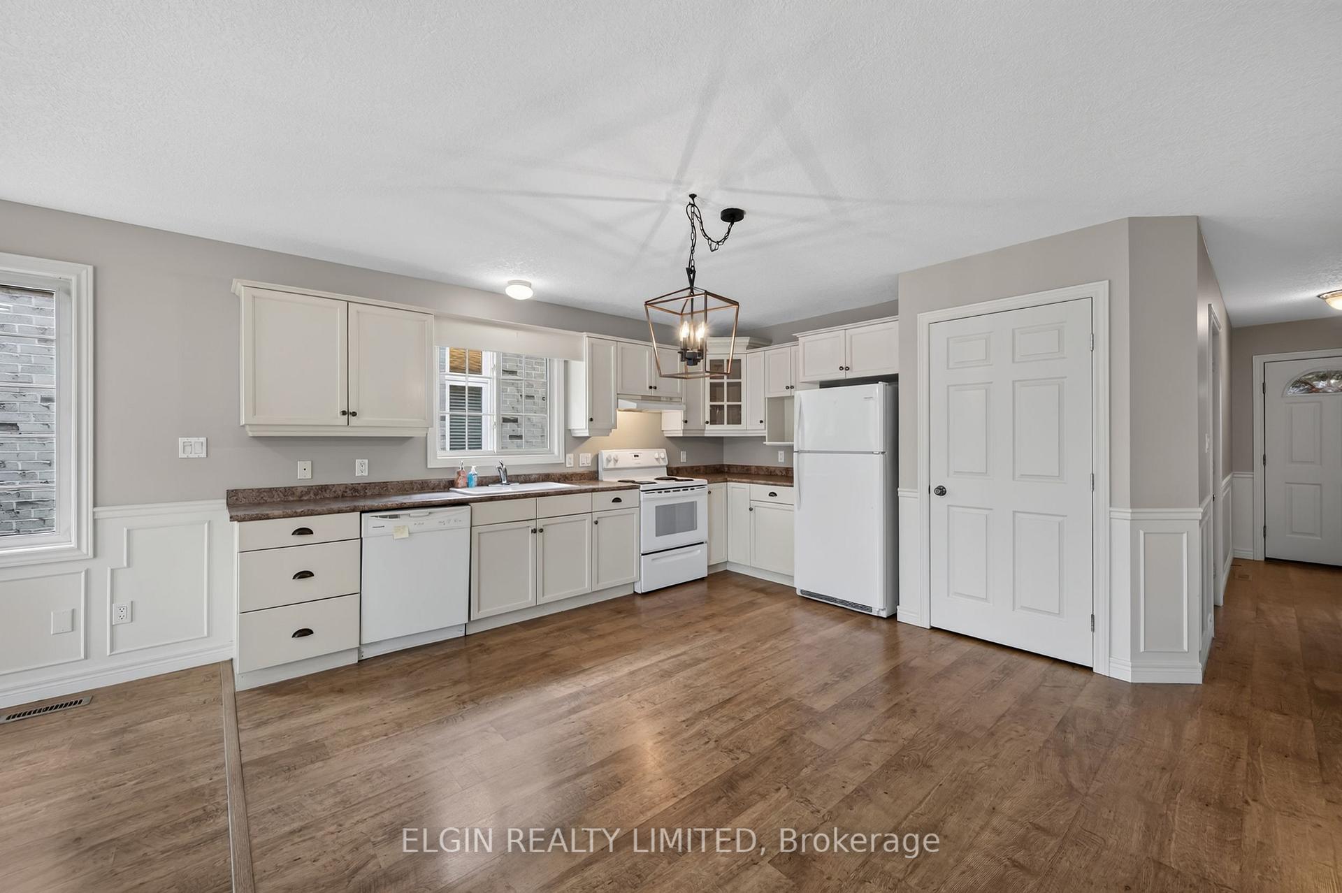 Photo 13 of 40 Schreyer Drive, St. Thomas — HOMEH