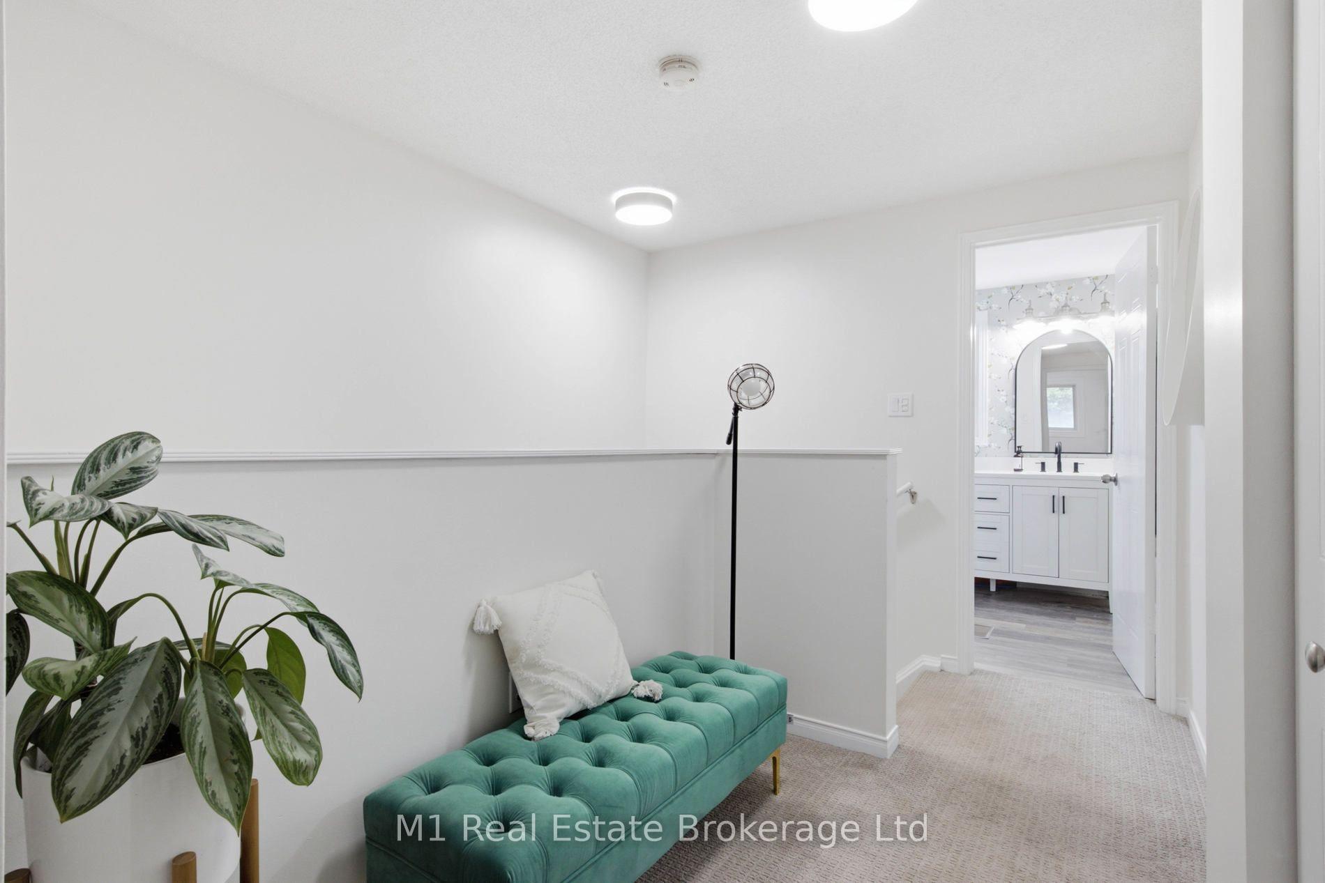 Photo 21 of 5 Grandridge Crescent, Guelph, Willow West/Sugarbush/West Acres — HOMEH