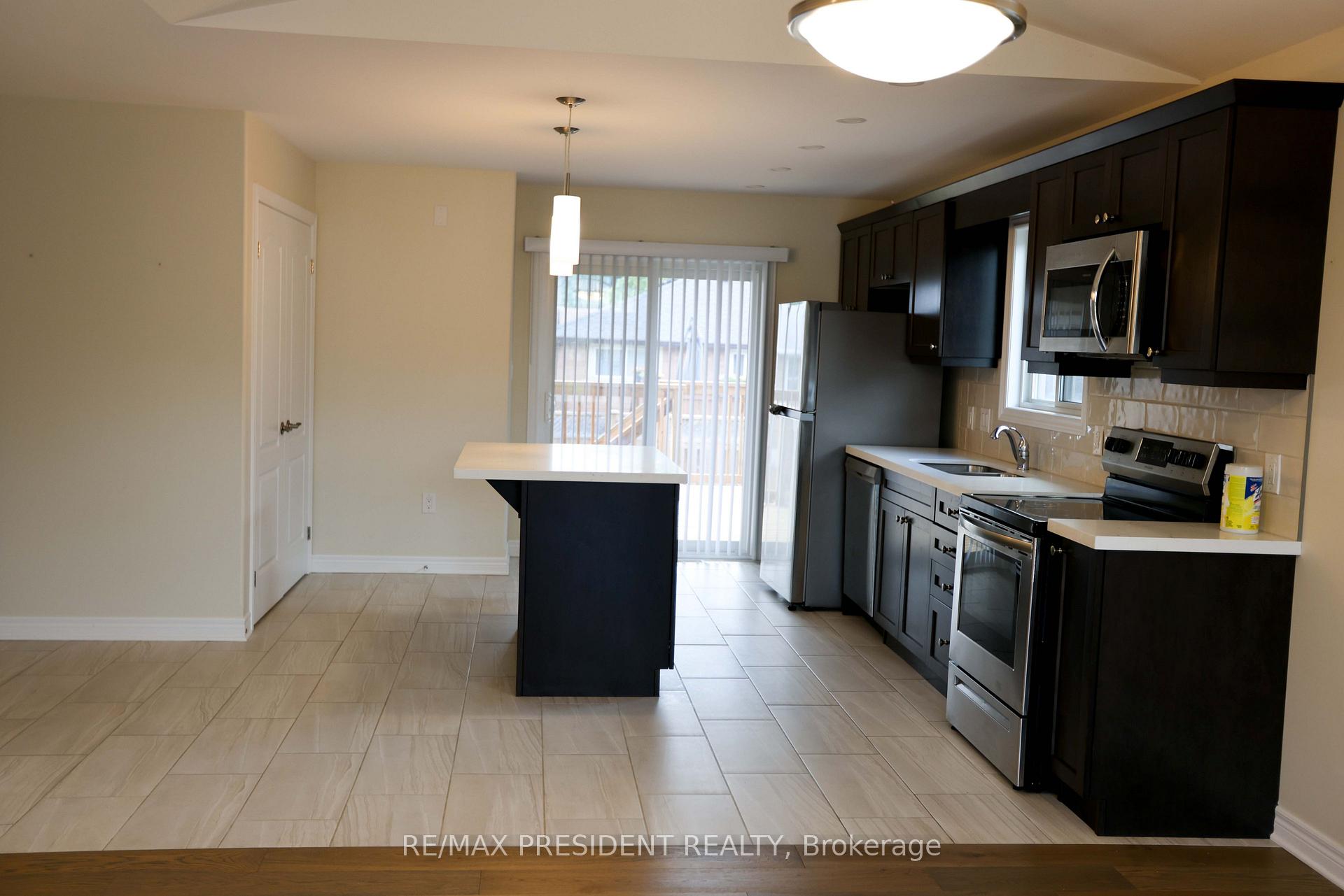 Photo 11 of 7 Berkshire Drive, St. Catharines, Carlton/Bunting — HOMEH
