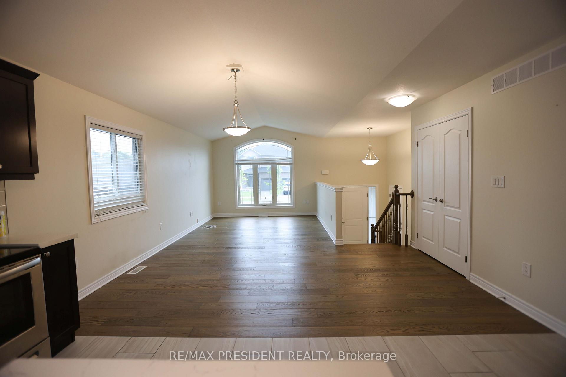 Photo 30 of 7 Berkshire Drive, St. Catharines, Carlton/Bunting — HOMEH