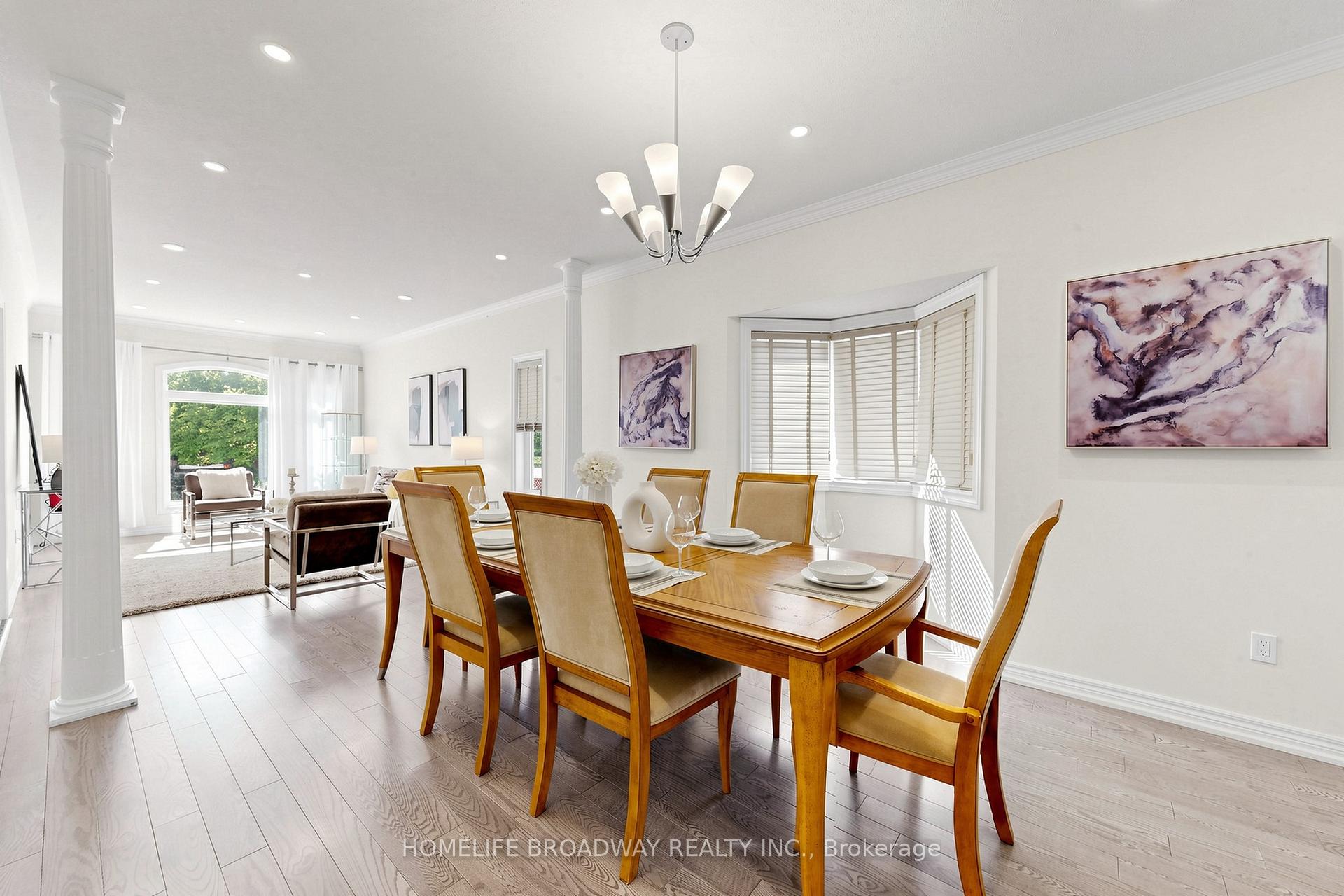 Photo 7 of 143 Village Gate Drive, Markham, Cachet — HOMEH