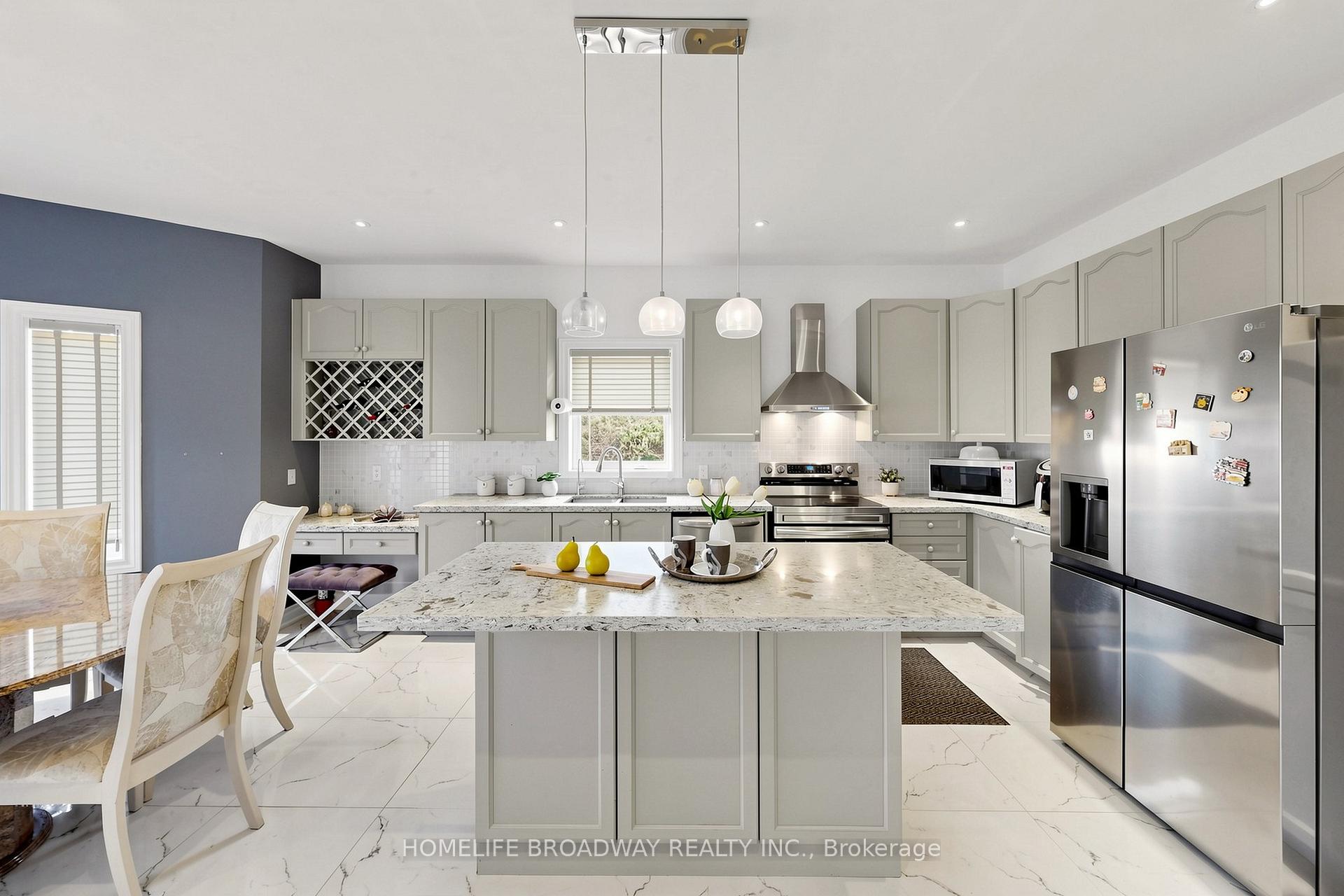 Photo 15 of 143 Village Gate Drive, Markham, Cachet — HOMEH
