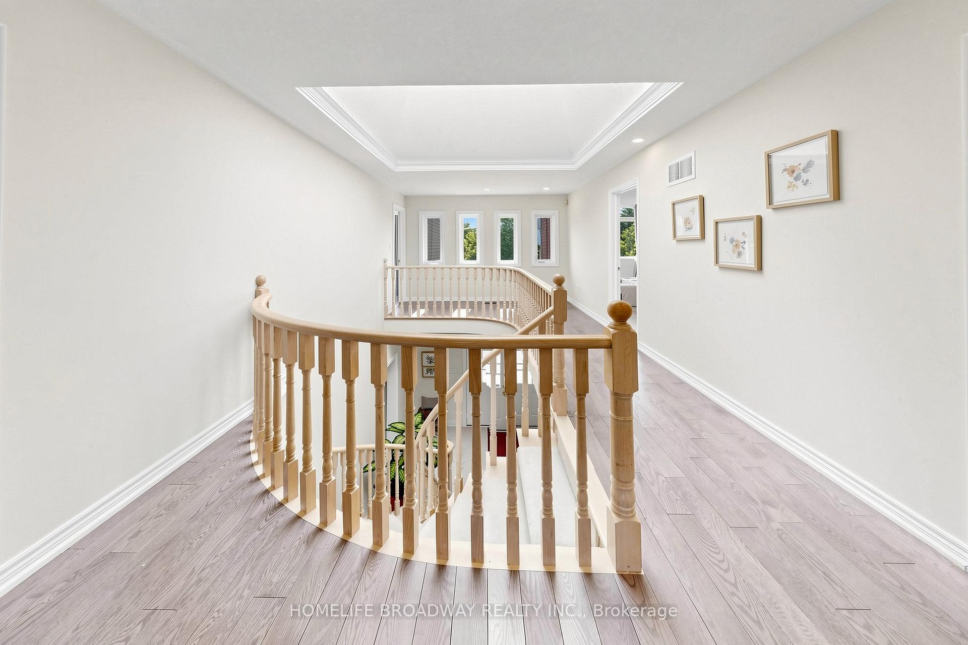 Photo 25 of 143 Village Gate Drive, Markham, Cachet — HOMEH