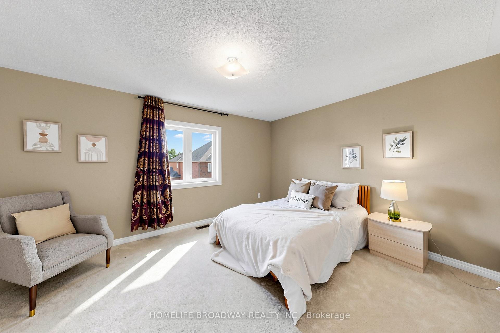 Photo 32 of 143 Village Gate Drive, Markham, Cachet — HOMEH