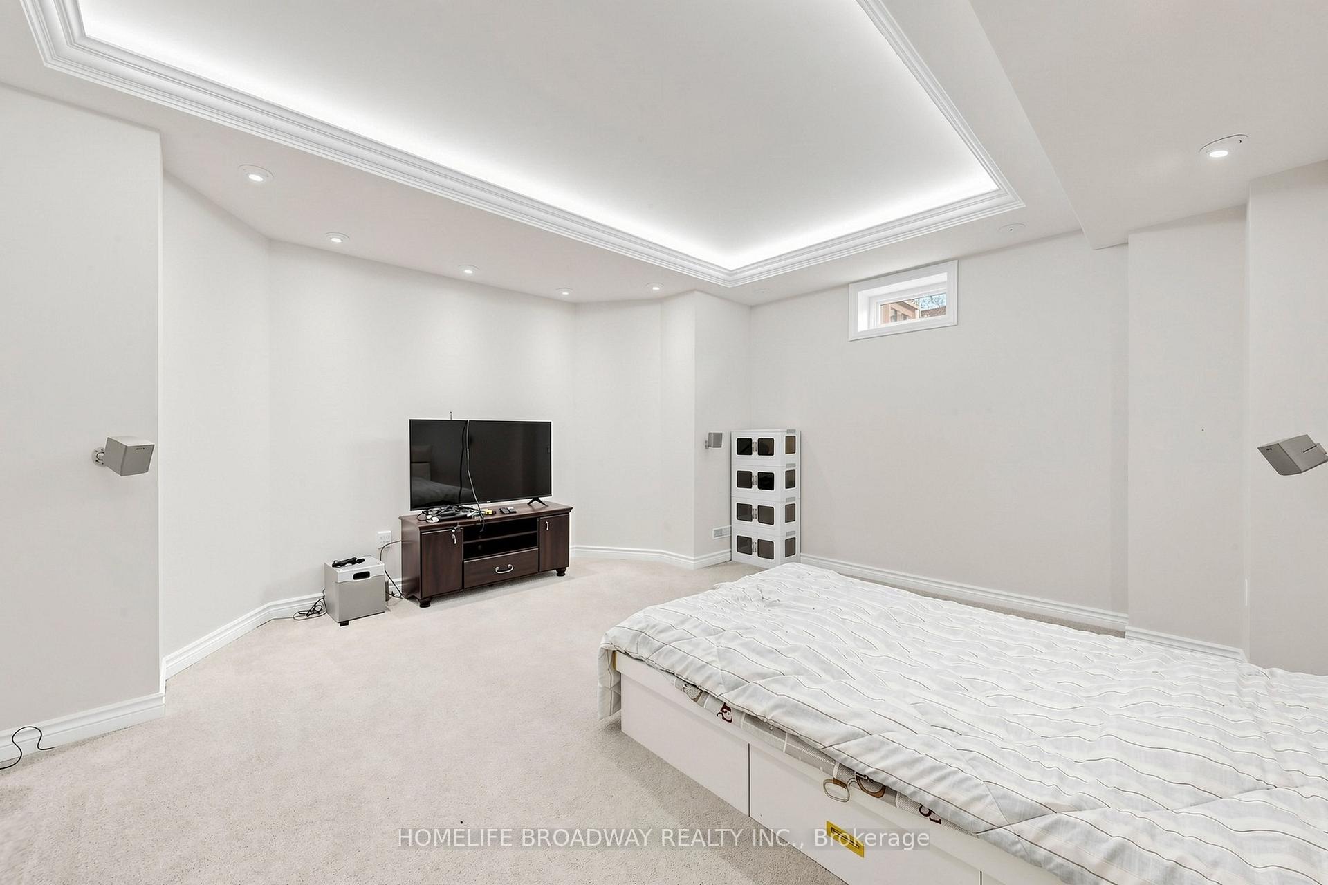 Photo 45 of 143 Village Gate Drive, Markham, Cachet — HOMEH