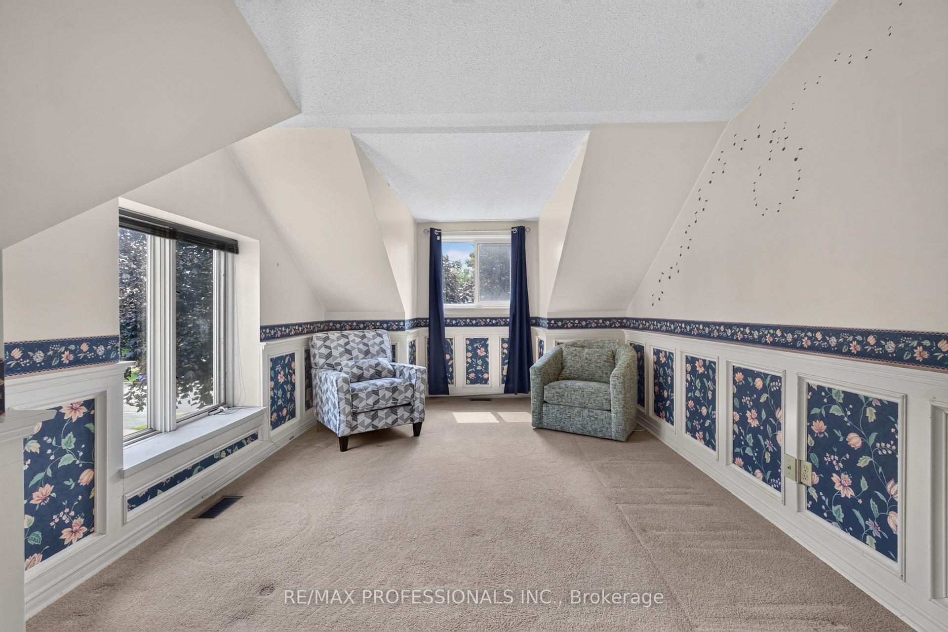 Photo 19 of 1001 Redbird Crescent, Pickering, Liverpool — HOMEH