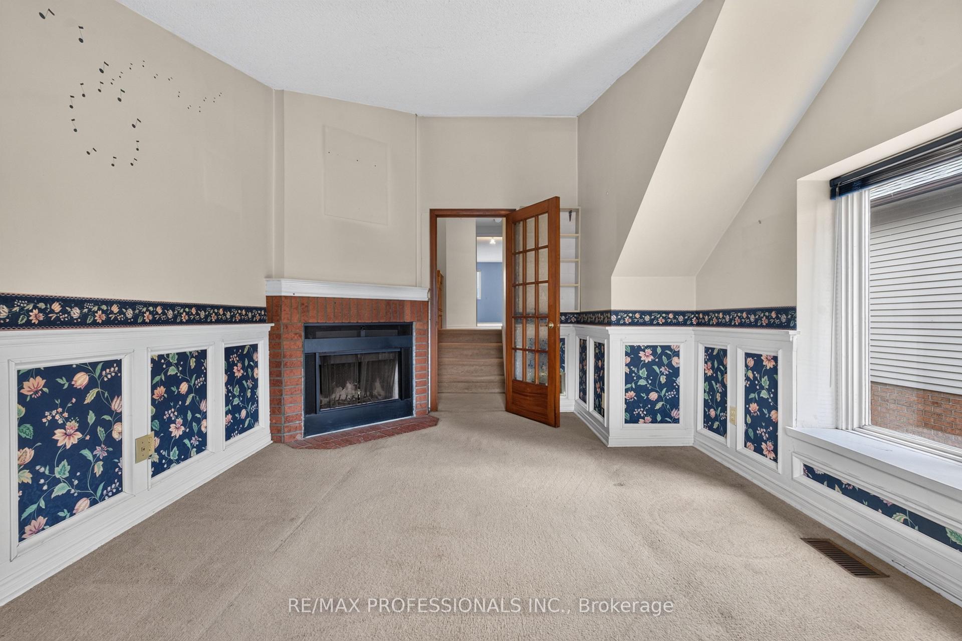 Photo 21 of 1001 Redbird Crescent, Pickering, Liverpool — HOMEH