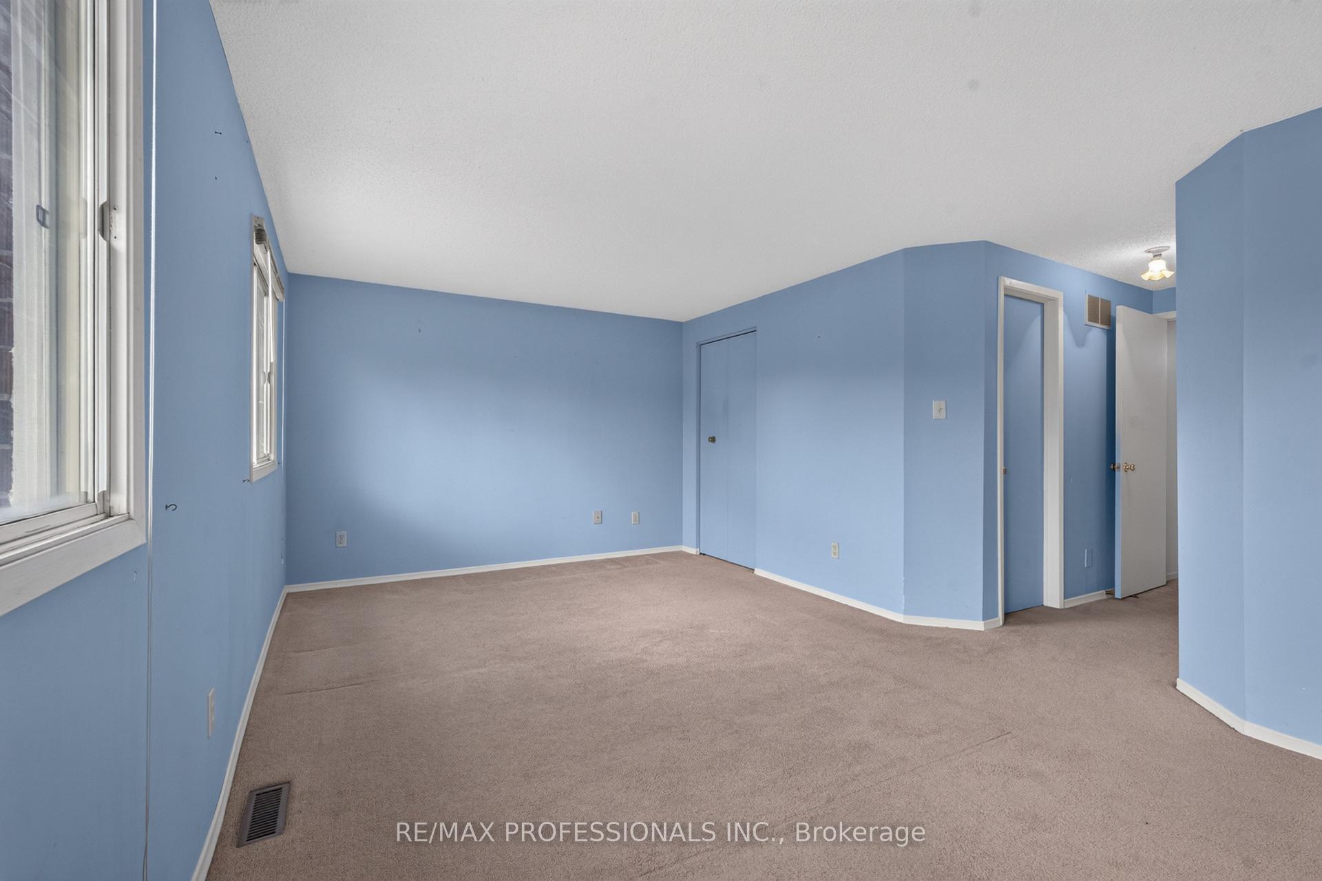 Photo 26 of 1001 Redbird Crescent, Pickering, Liverpool — HOMEH