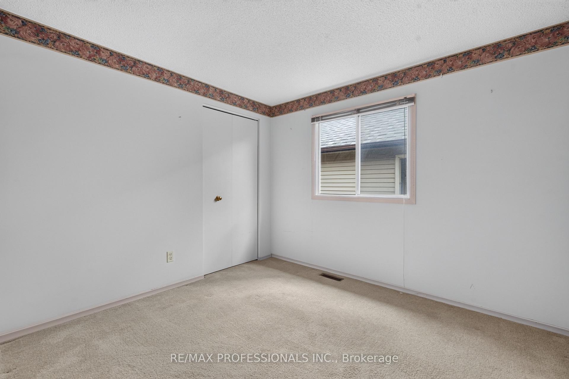 Photo 29 of 1001 Redbird Crescent, Pickering, Liverpool — HOMEH