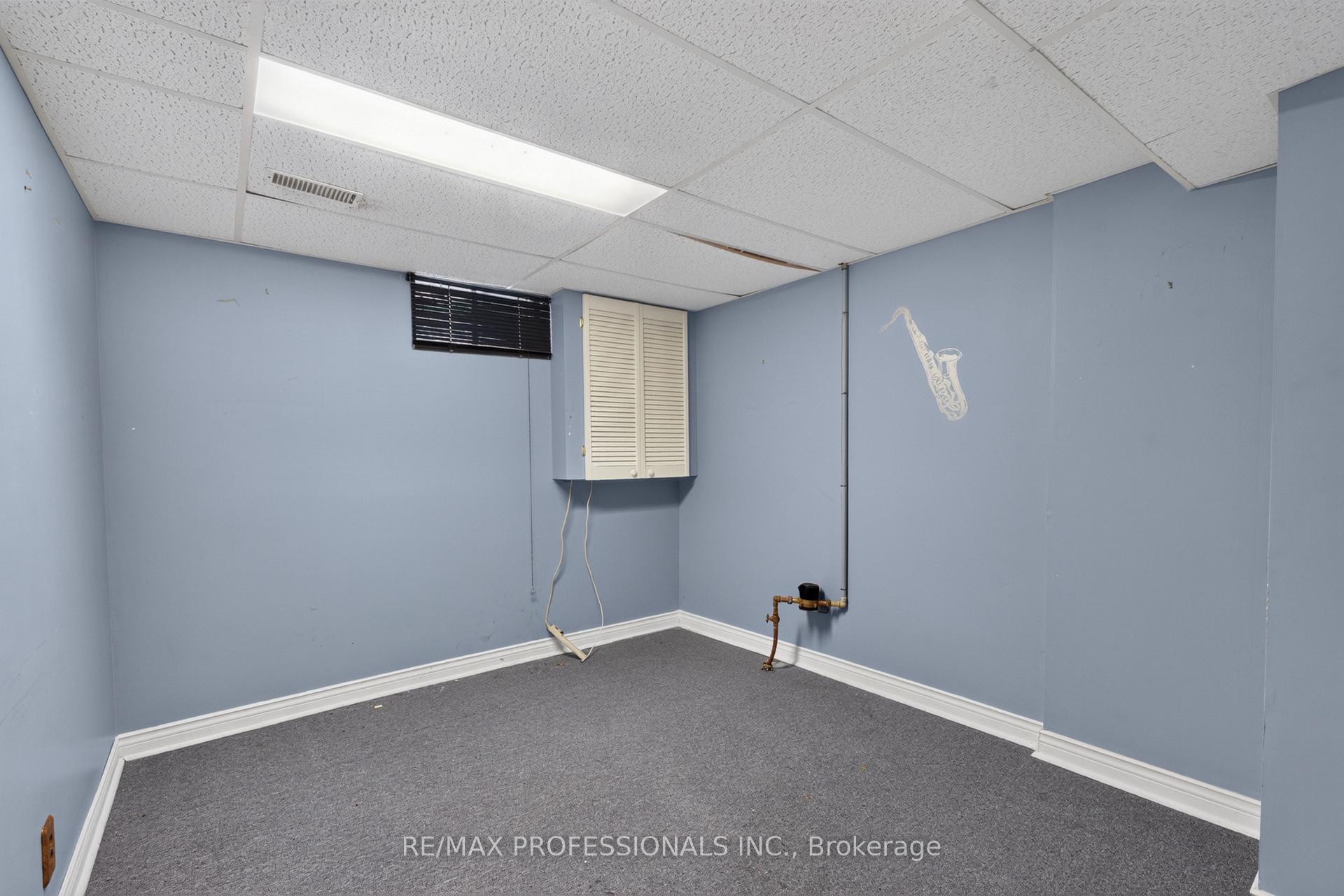 Photo 34 of 1001 Redbird Crescent, Pickering, Liverpool — HOMEH