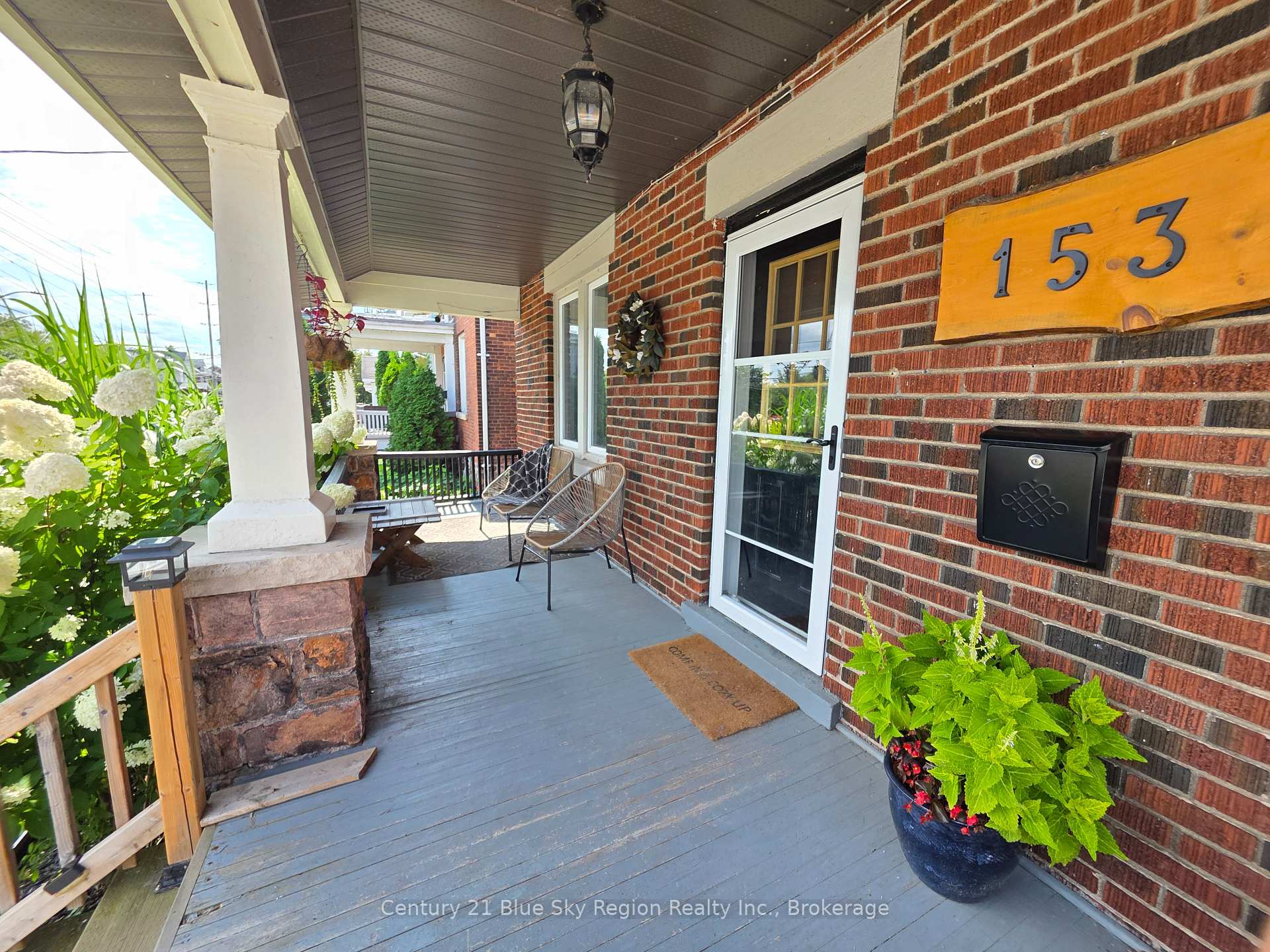 Photo 6 of 153 First Avenue W, North Bay, Central — HOMEH