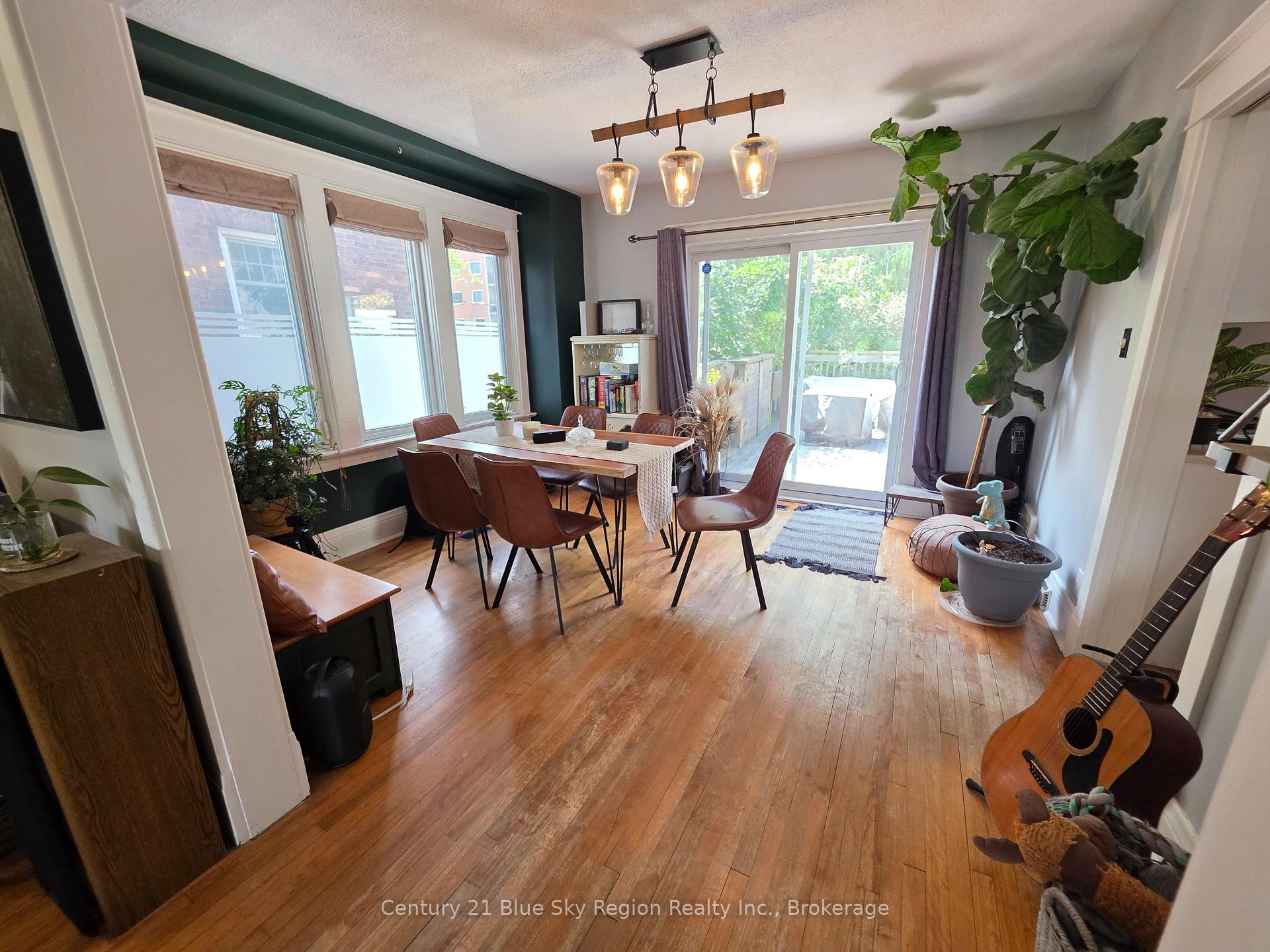 Photo 14 of 153 First Avenue W, North Bay, Central — HOMEH
