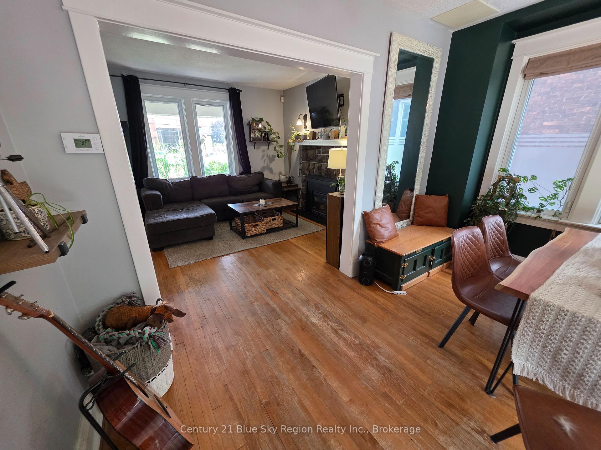 Photo 16 of 153 First Avenue W, North Bay, Central — HOMEH