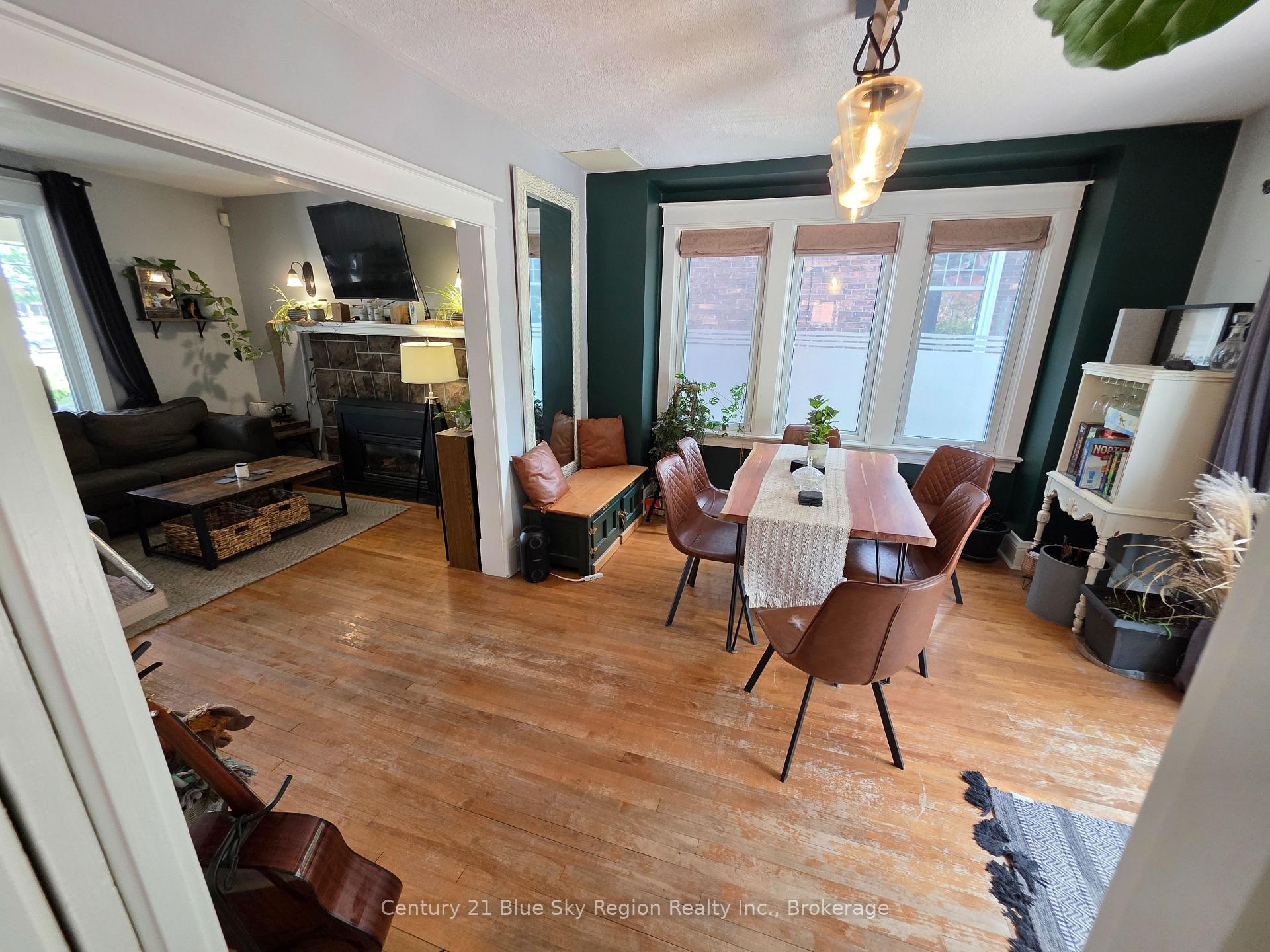 Photo 17 of 153 First Avenue W, North Bay, Central — HOMEH