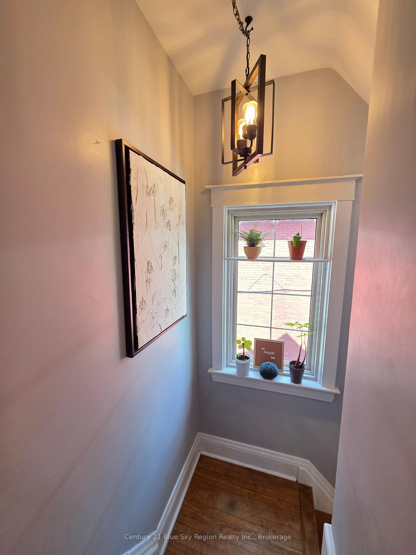 Photo 21 of 153 First Avenue W, North Bay, Central — HOMEH