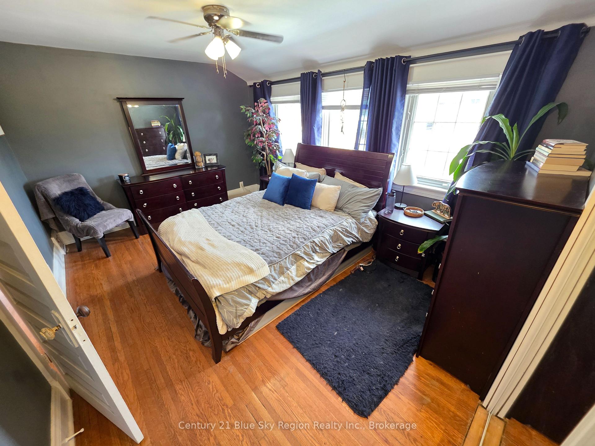 Photo 23 of 153 First Avenue W, North Bay, Central — HOMEH