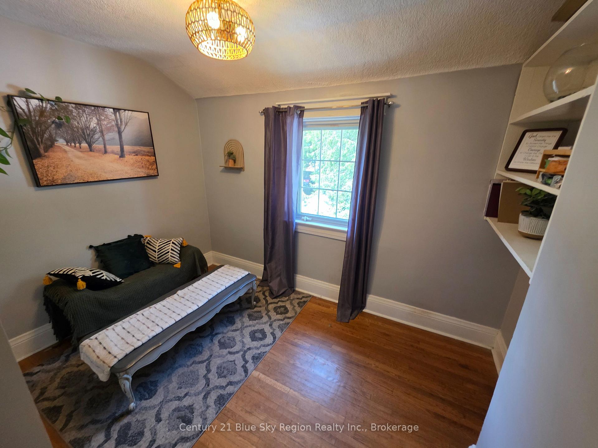Photo 24 of 153 First Avenue W, North Bay, Central — HOMEH