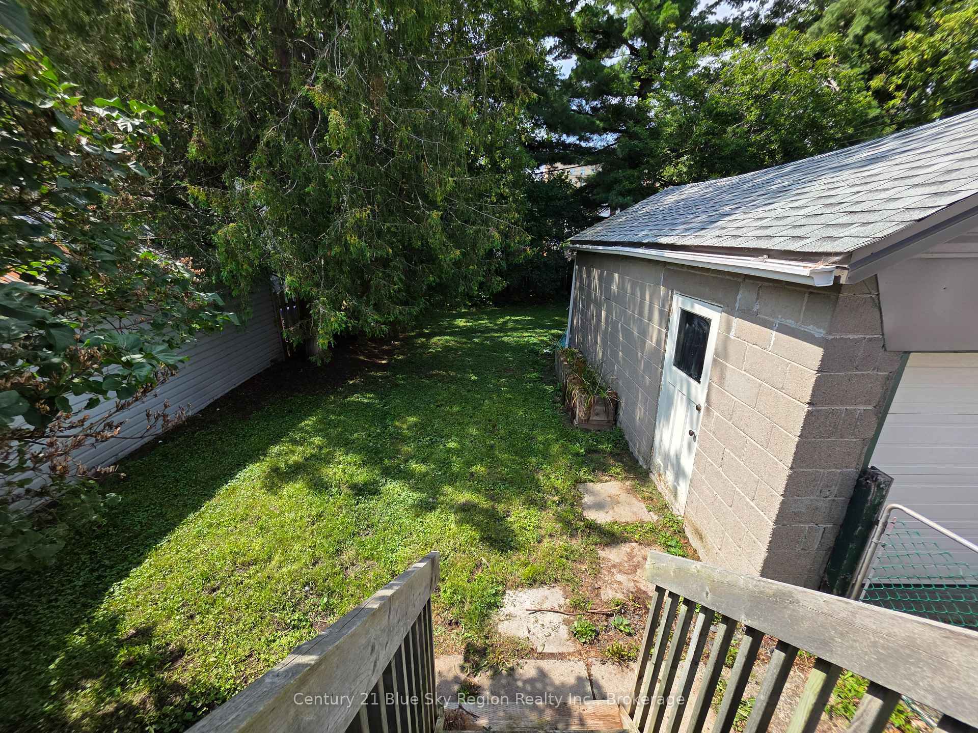 Photo 33 of 153 First Avenue W, North Bay, Central — HOMEH