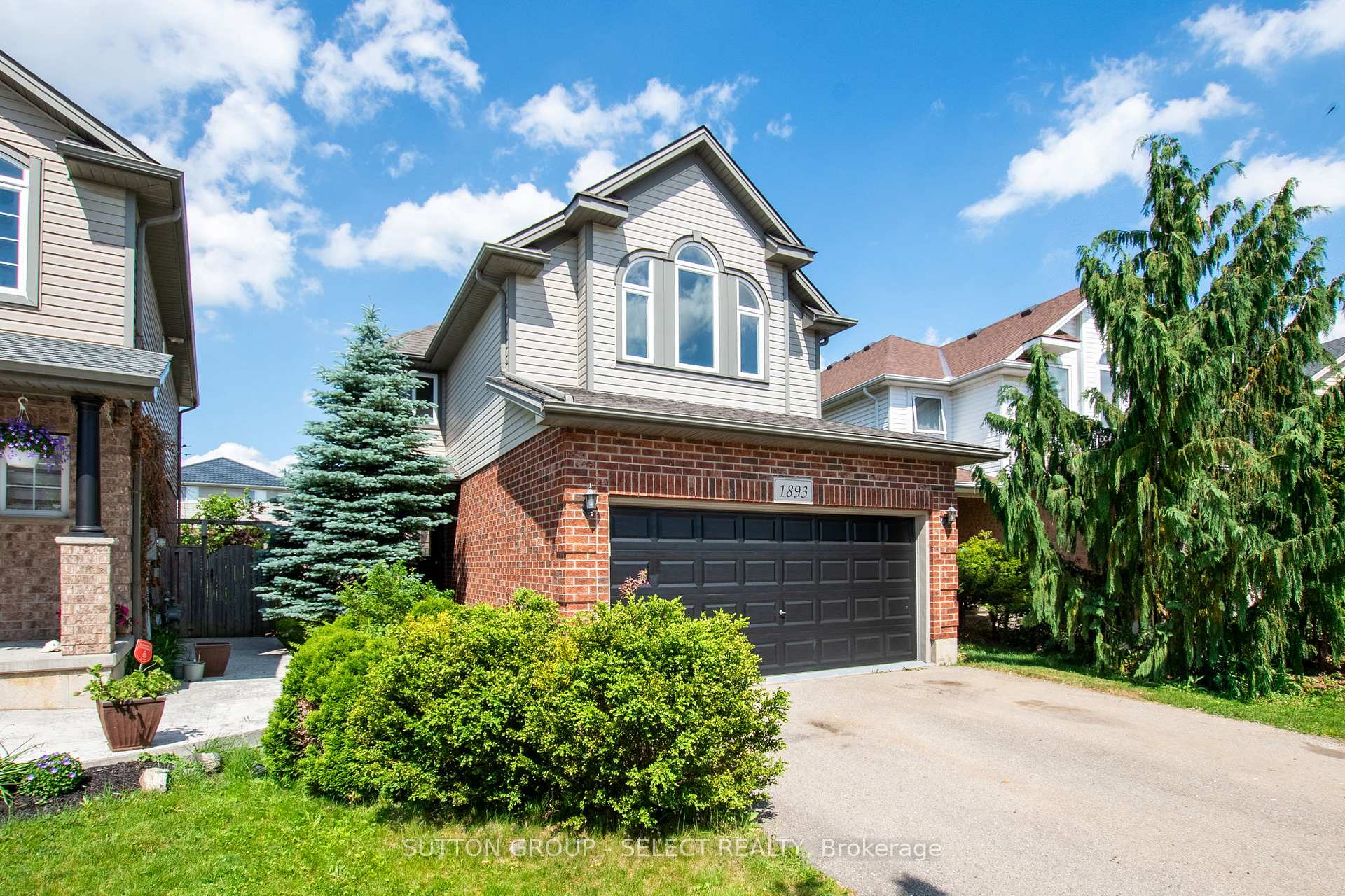 Photo 2 of 1893 Stackhouse Crescent, London, North C — HOMEH