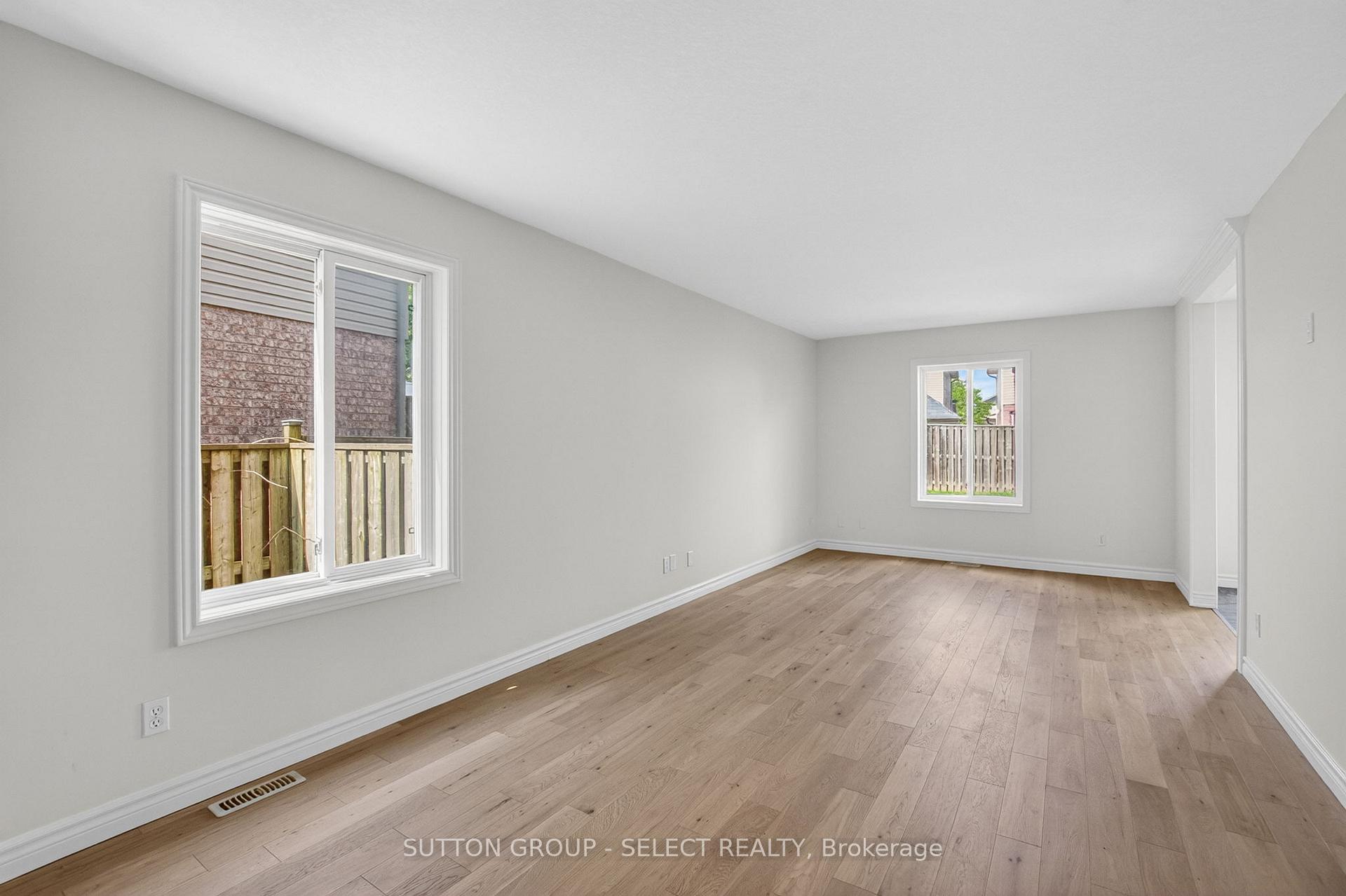 Photo 8 of 1893 Stackhouse Crescent, London, North C — HOMEH