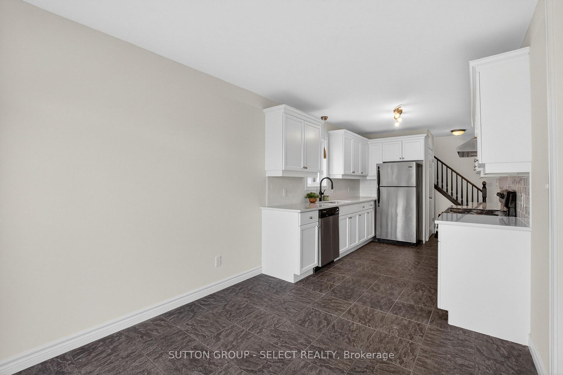 Photo 14 of 1893 Stackhouse Crescent, London, North C — HOMEH