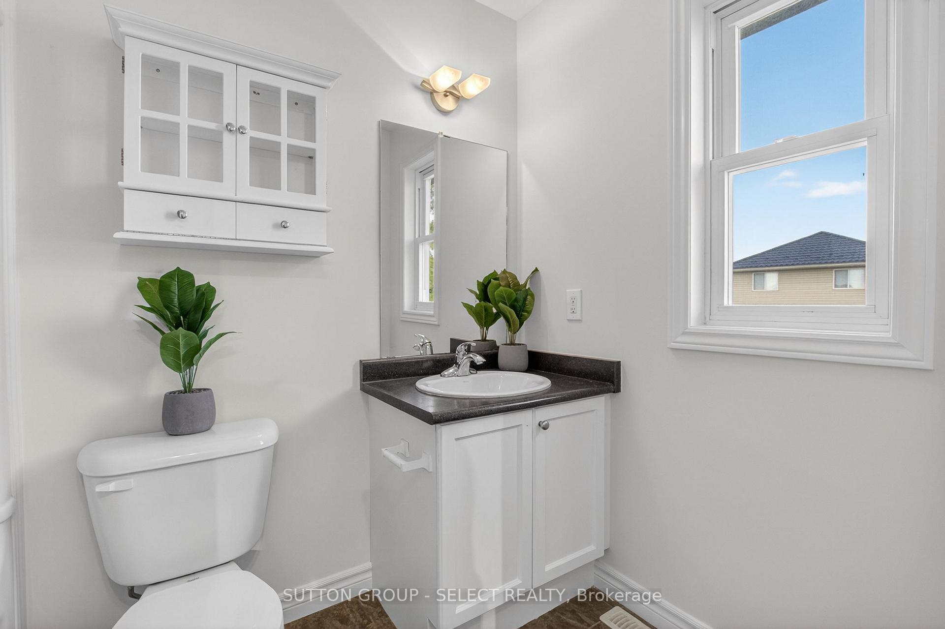 Photo 28 of 1893 Stackhouse Crescent, London, North C — HOMEH