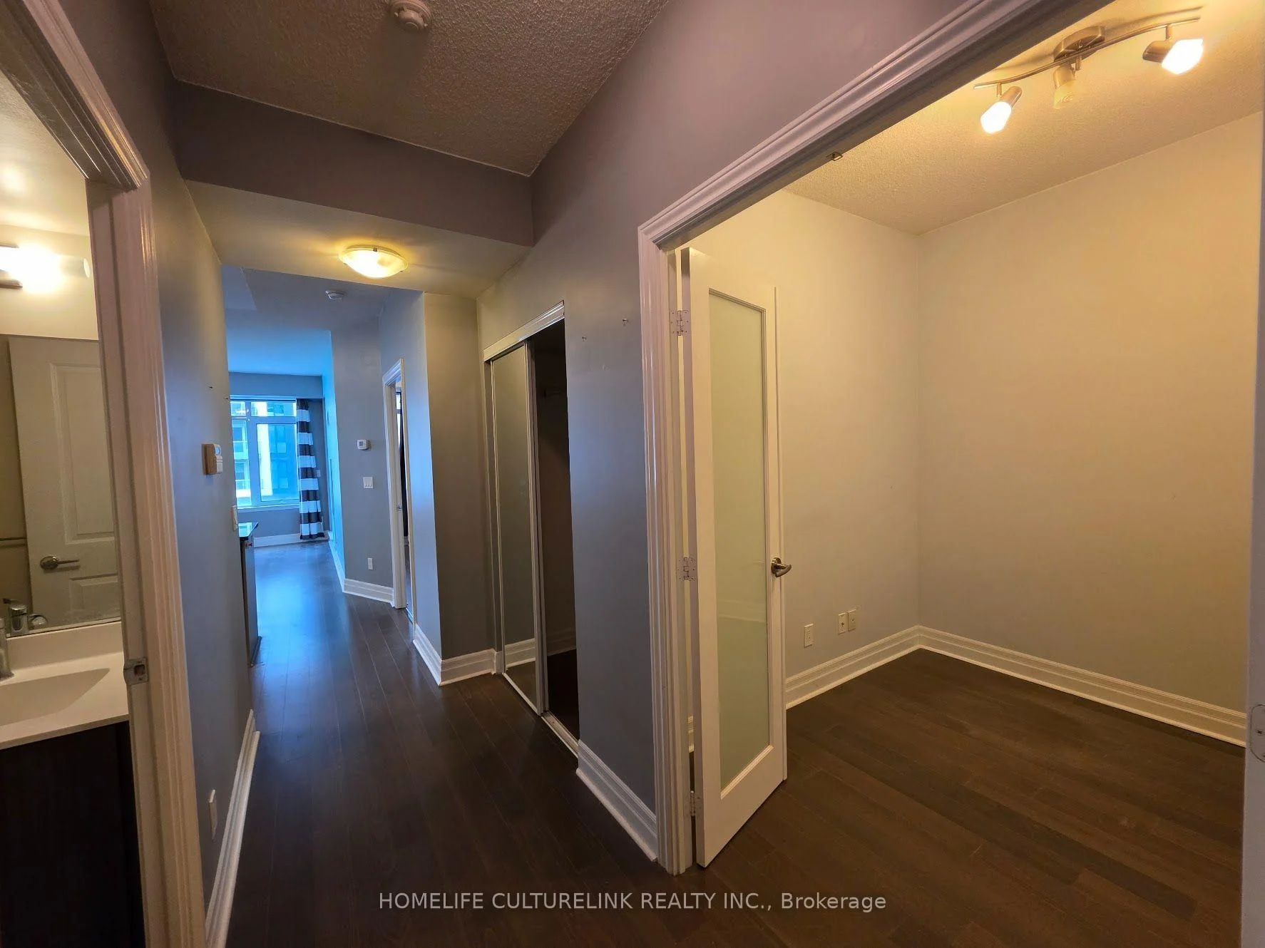 Photo 12 of Unit 611, 8110 Birchmount Road, Markham, Unionville — HOMEH