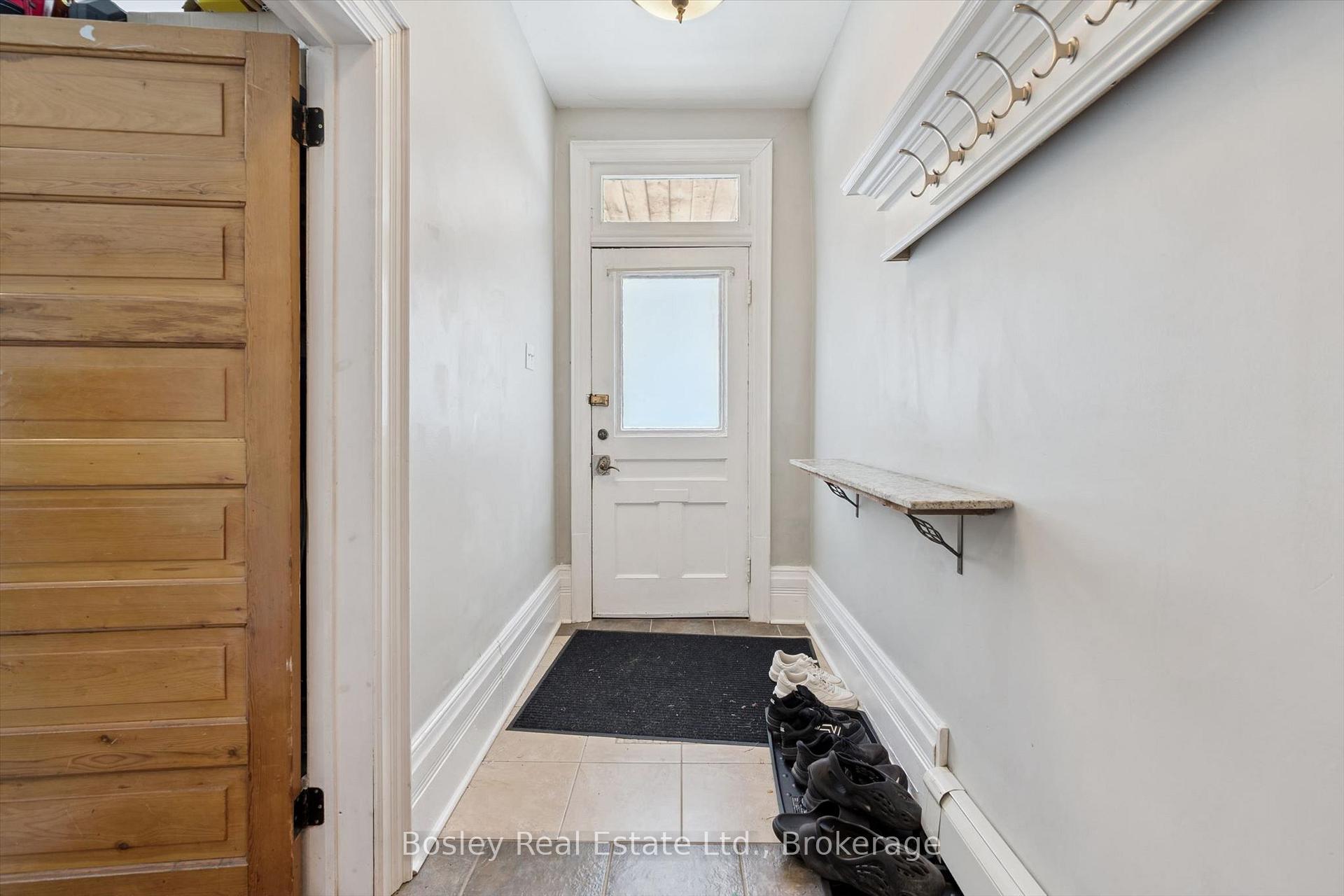 Photo 6 of 10 Ontario Street, Guelph, St. Patrick's Ward — HOMEH