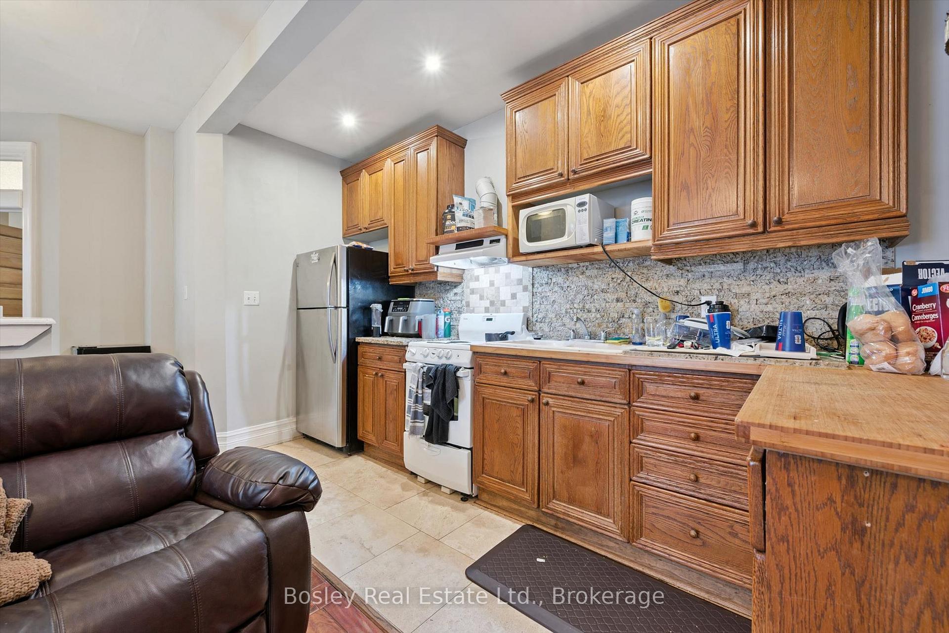 Photo 10 of 10 Ontario Street, Guelph, St. Patrick's Ward — HOMEH