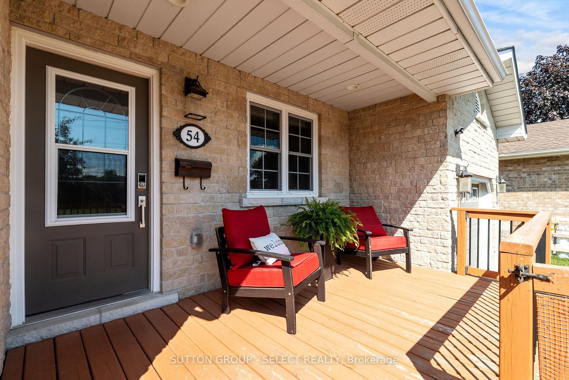 Photo 3 of 54 Balvina Drive W, Goderich, Goderich (Town) — HOMEH