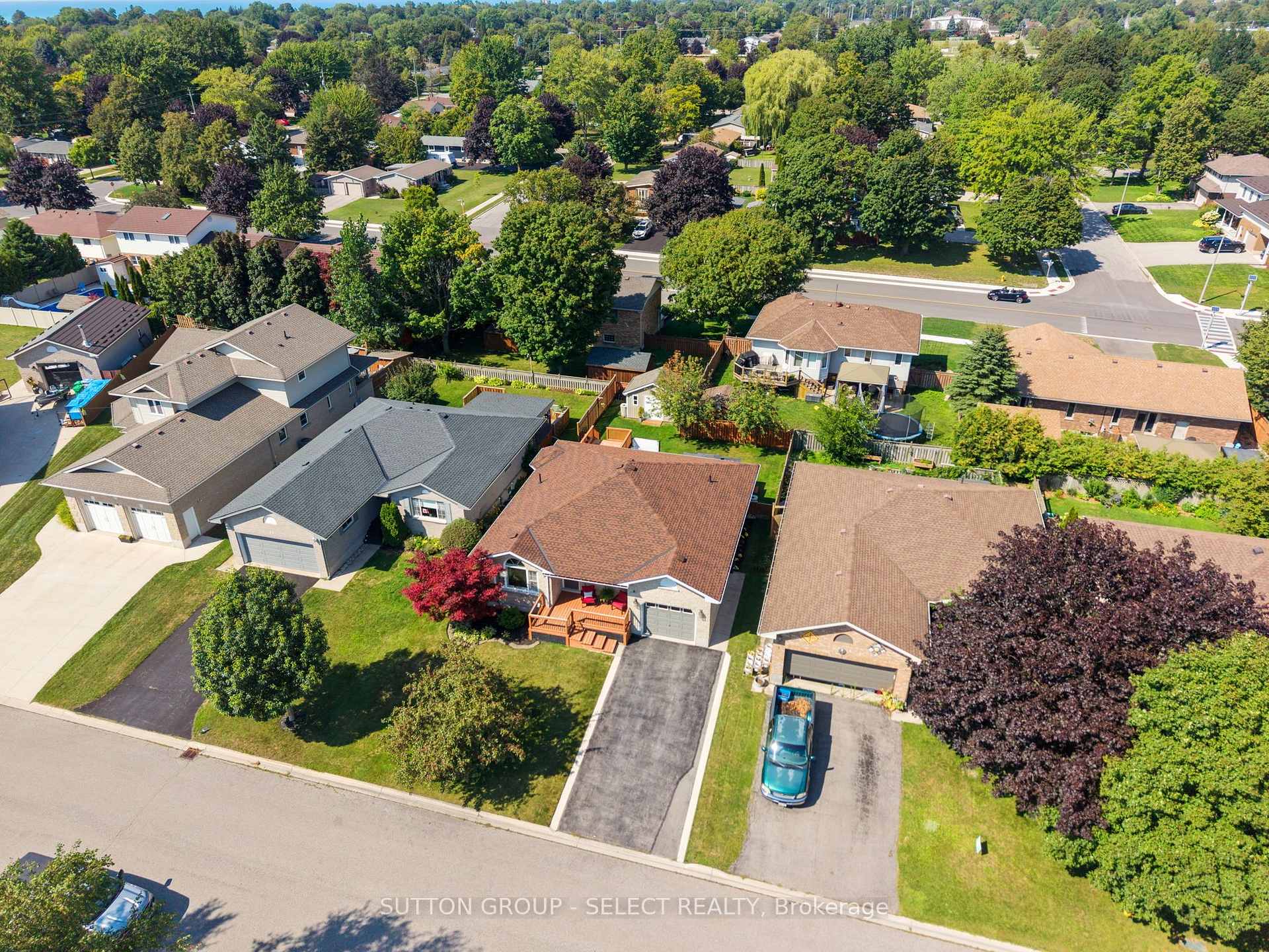 Photo 56 of 54 Balvina Drive W, Goderich, Goderich (Town) — HOMEH