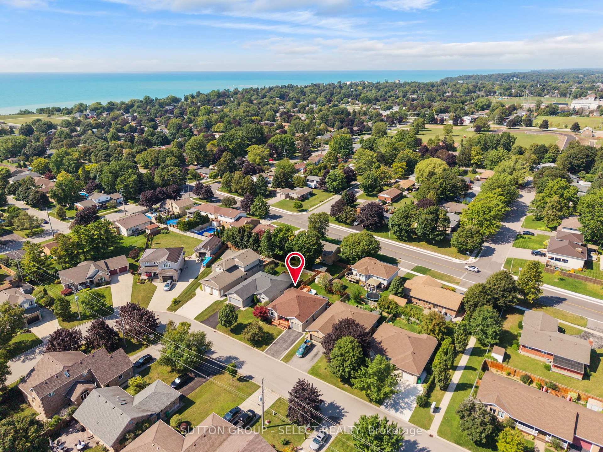 Photo 62 of 54 Balvina Drive W, Goderich, Goderich (Town) — HOMEH