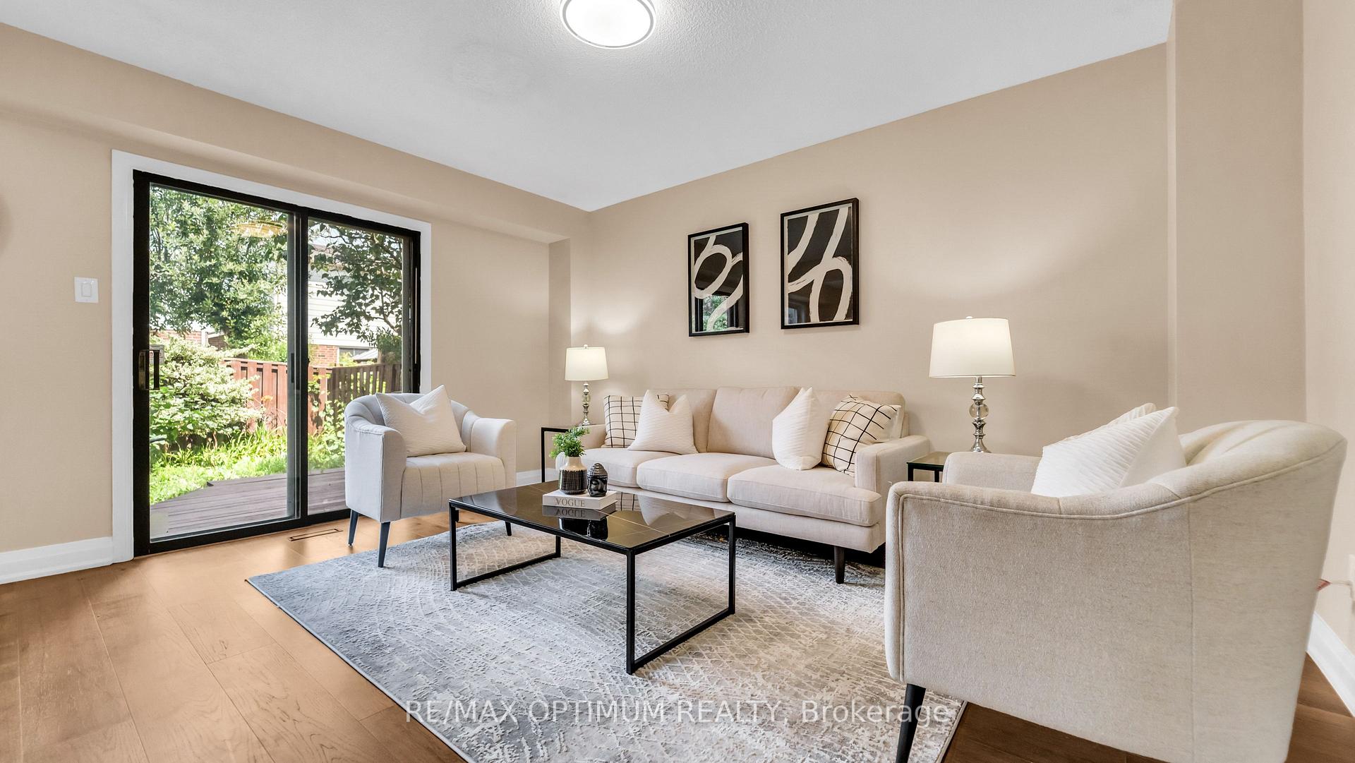 Photo 6 of 4 Lawnview Court, Brampton, Heart Lake West — HOMEH