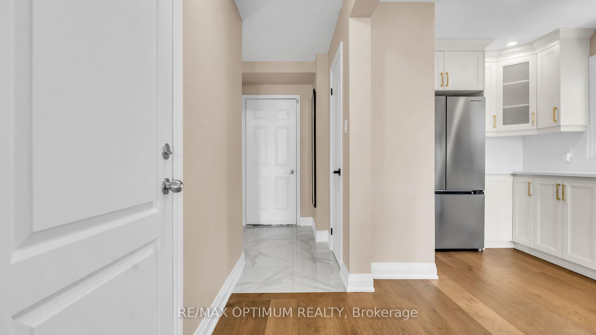 Photo 14 of 4 Lawnview Court, Brampton, Heart Lake West — HOMEH