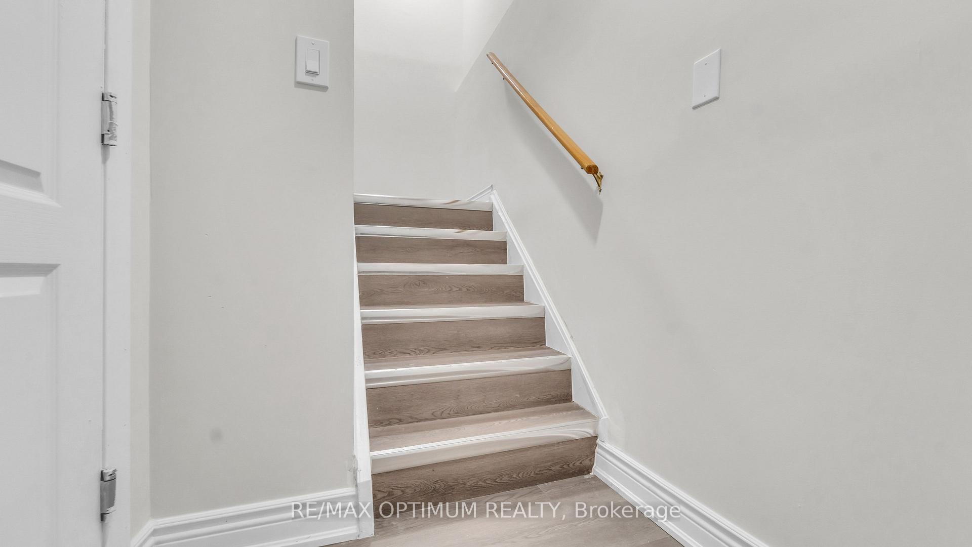 Photo 32 of 4 Lawnview Court, Brampton, Heart Lake West — HOMEH