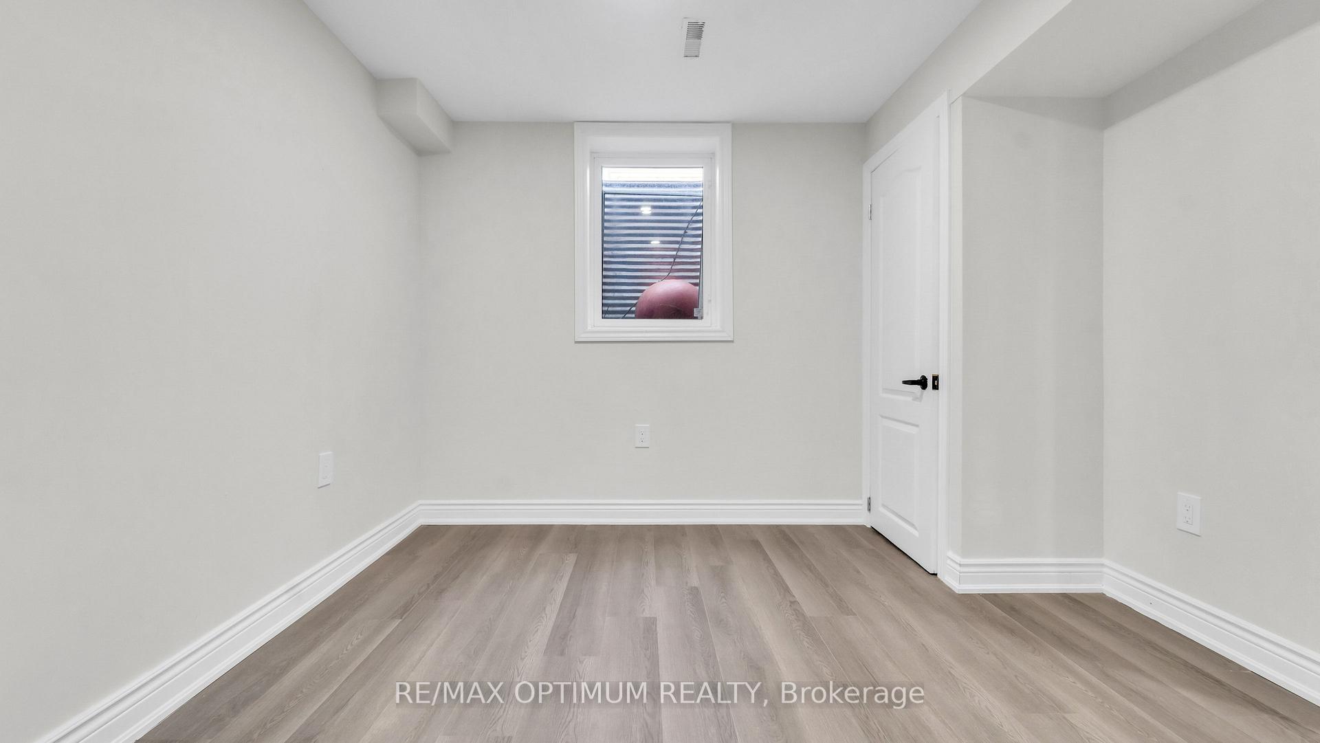 Photo 36 of 4 Lawnview Court, Brampton, Heart Lake West — HOMEH