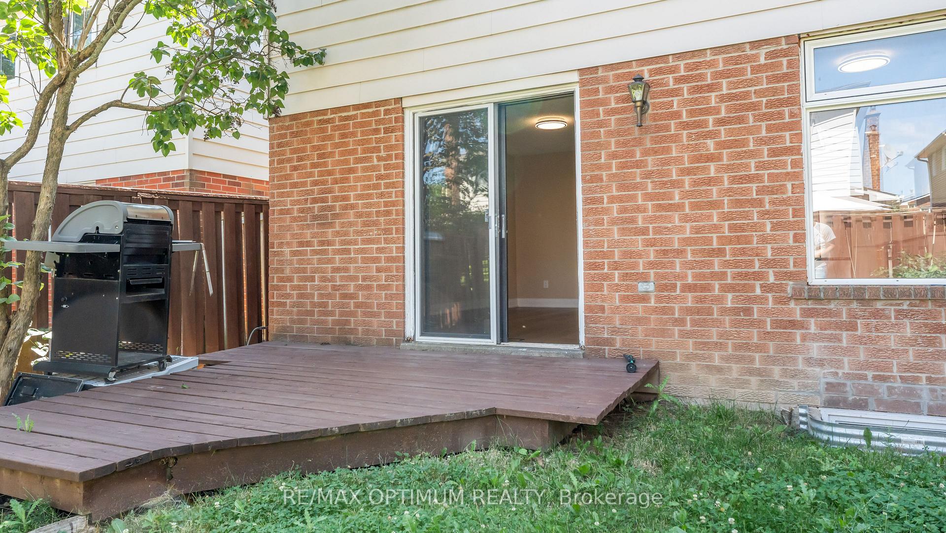 Photo 45 of 4 Lawnview Court, Brampton, Heart Lake West — HOMEH