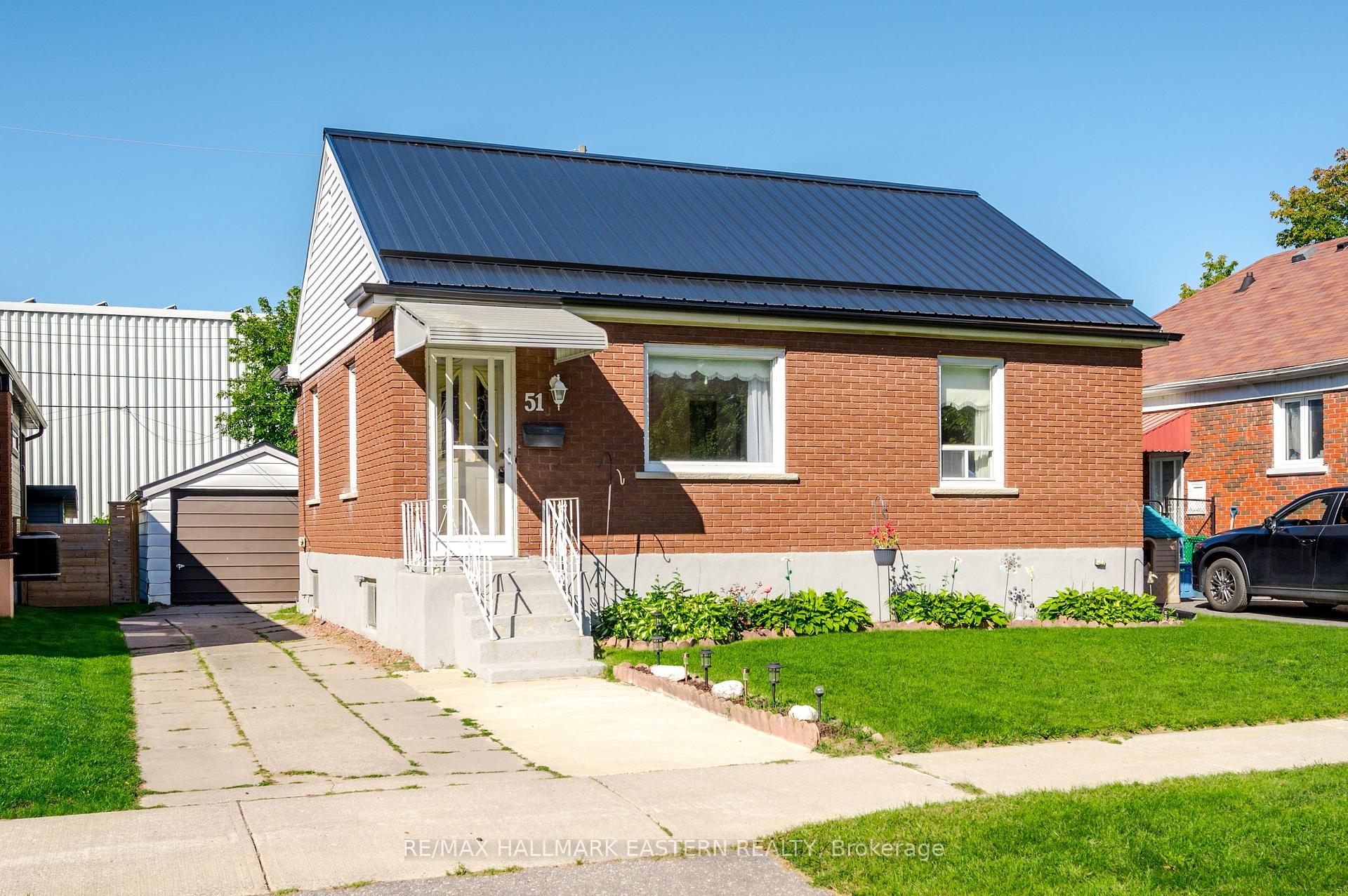 Photo 1 of 51 Ephgrave Boulevard, Peterborough, Otonabee Ward 1 — HOMEH