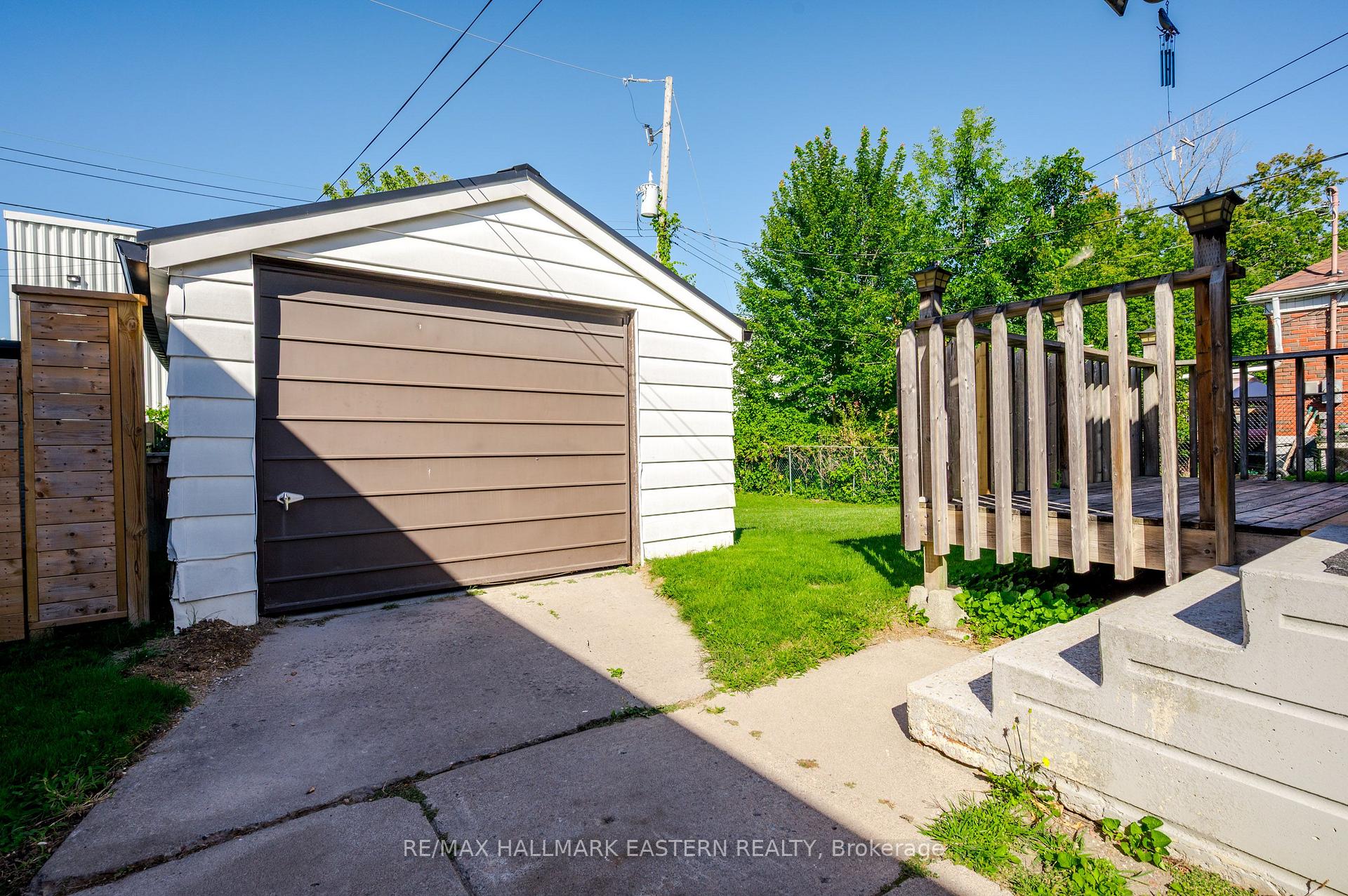 Photo 24 of 51 Ephgrave Boulevard, Peterborough, Otonabee Ward 1 — HOMEH