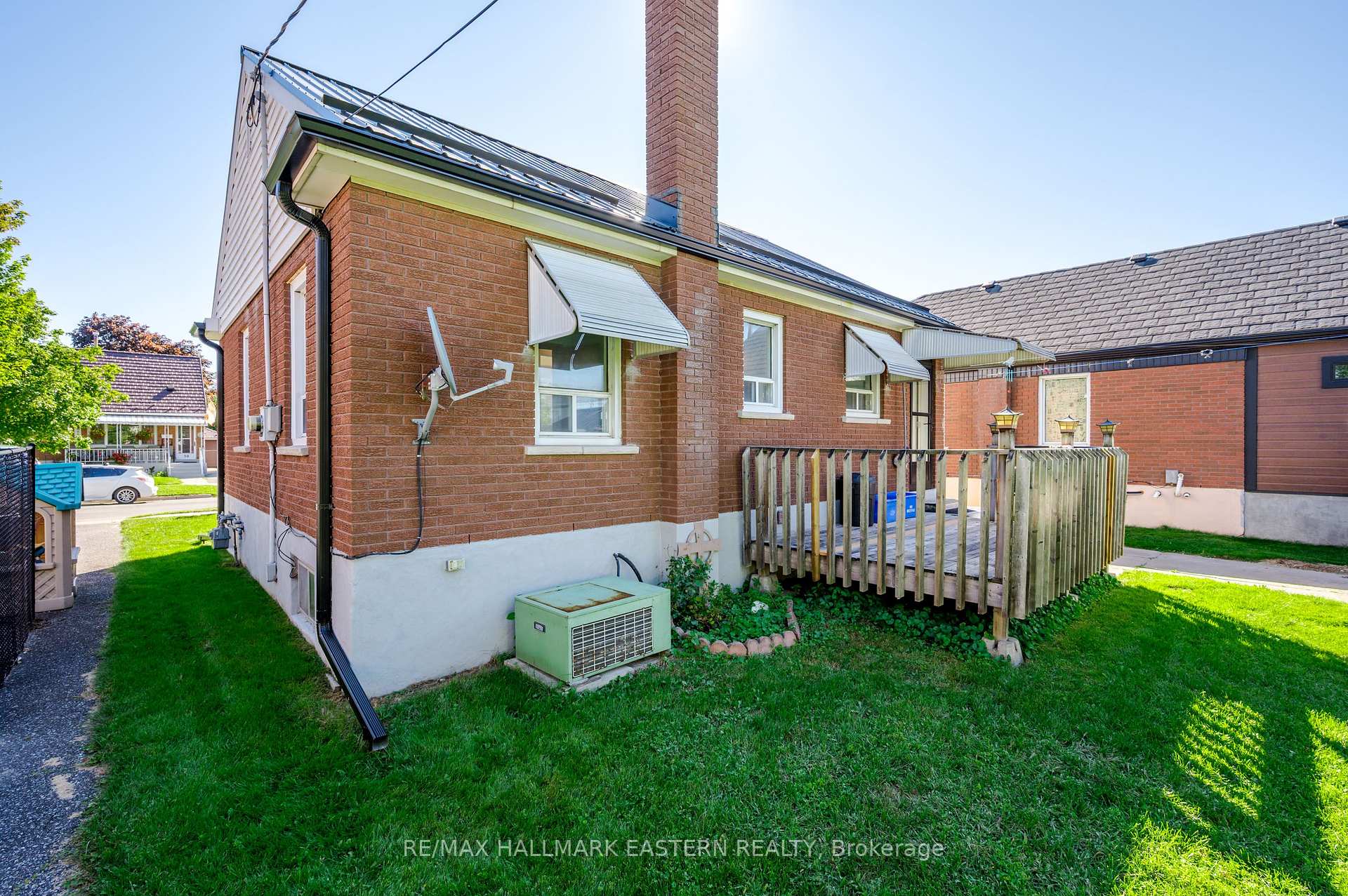 Photo 30 of 51 Ephgrave Boulevard, Peterborough, Otonabee Ward 1 — HOMEH
