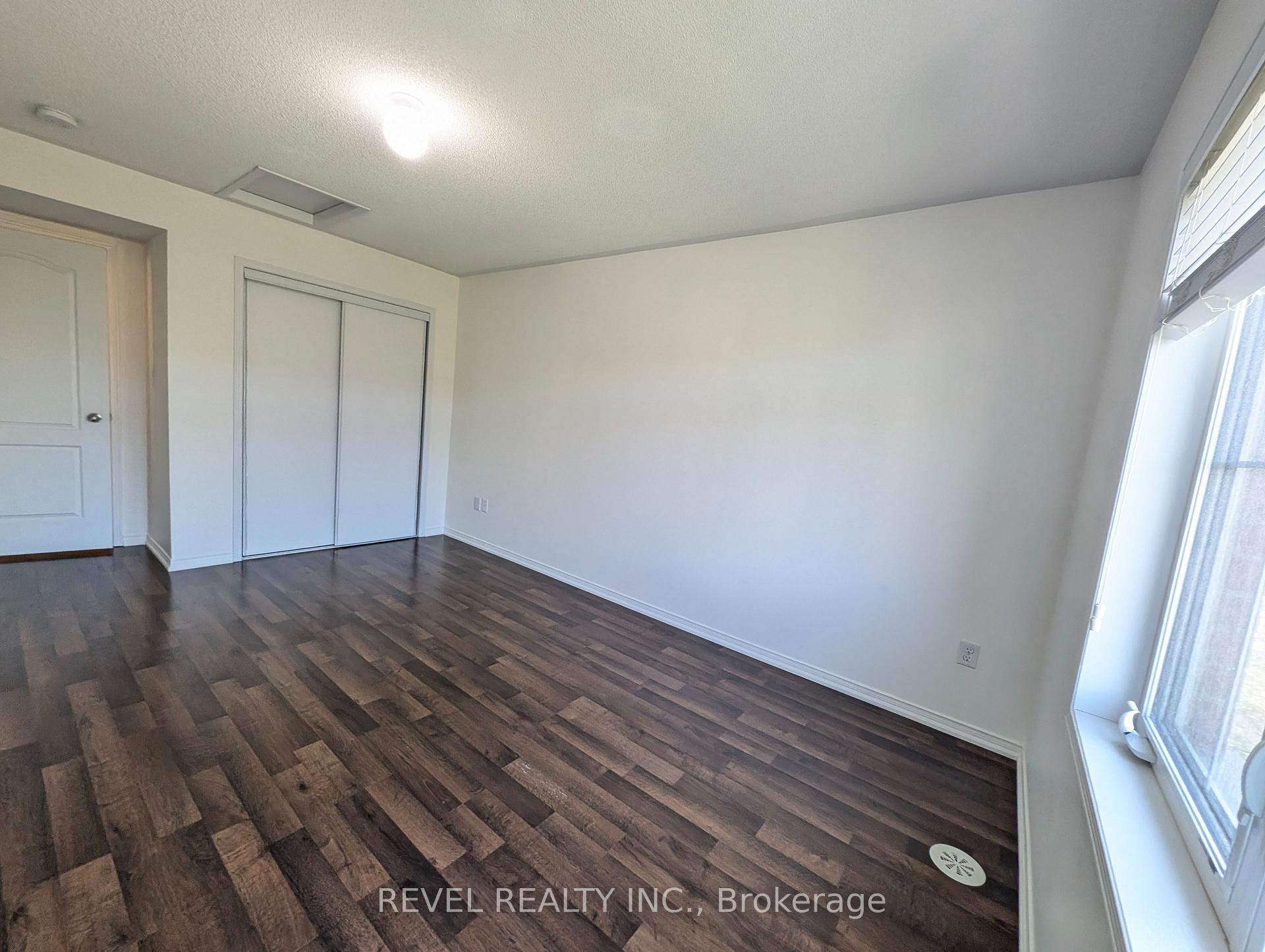 Photo 14 of Unit 8, 2488 Post Road, Oakville, River Oaks — HOMEH