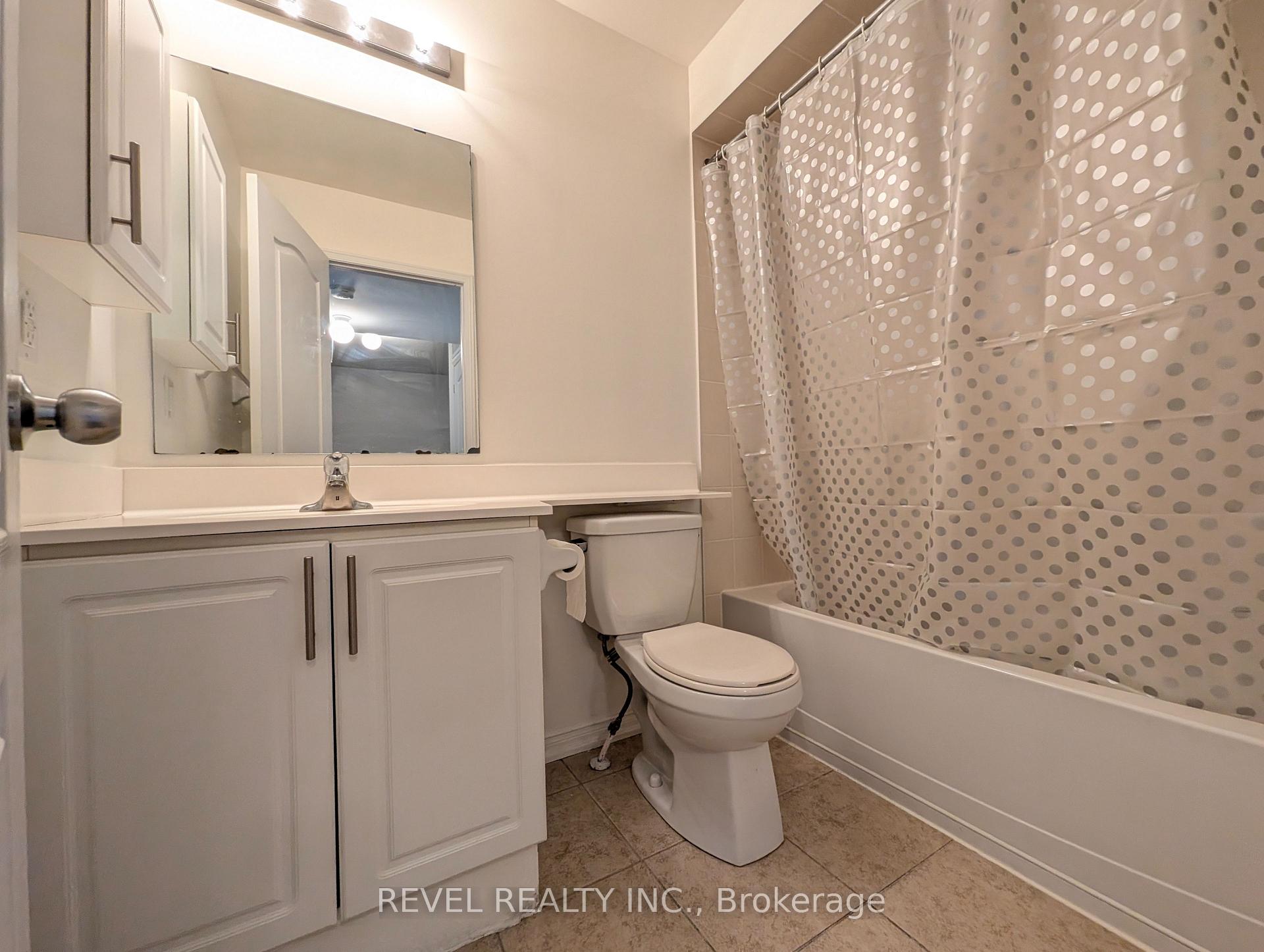 Photo 17 of Unit 8, 2488 Post Road, Oakville, River Oaks — HOMEH