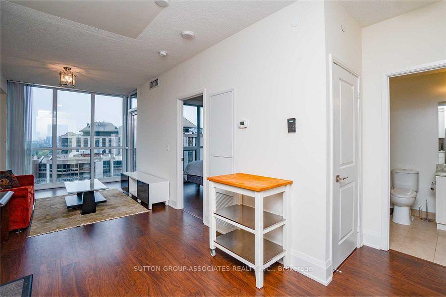 Photo 5 of Unit 1710, 88 Sheppard Avenue E, North York, Willowdale East — HOMEH