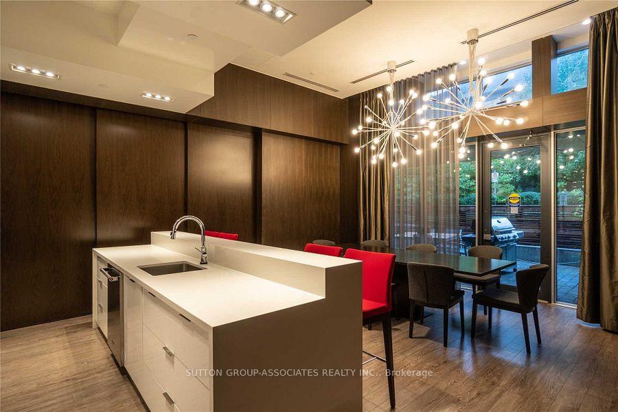 Photo 19 of Unit 1710, 88 Sheppard Avenue E, North York, Willowdale East — HOMEH
