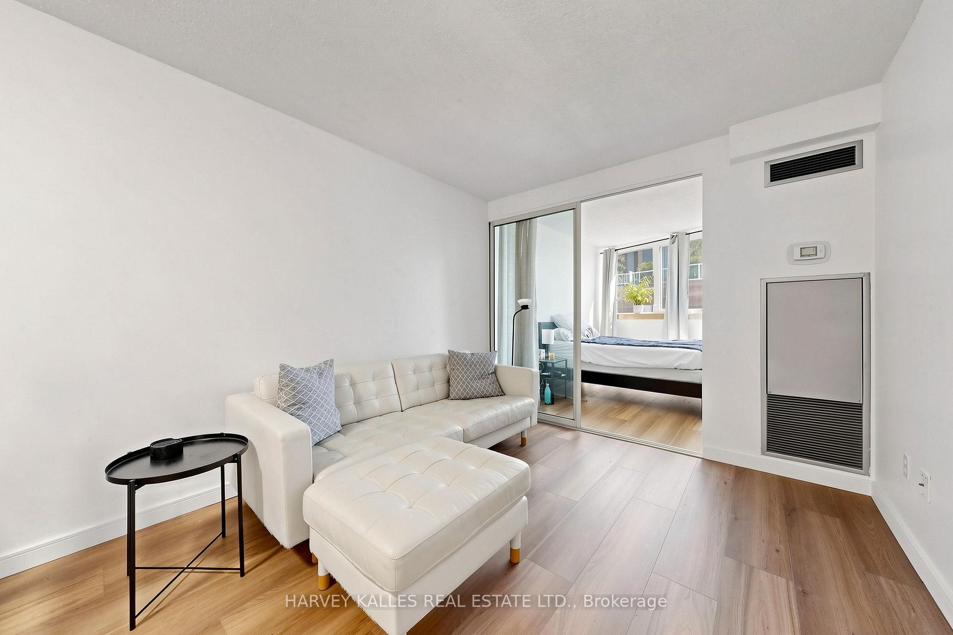 Photo 10 of Unit 408, 1055 Bay Street, Toronto, Bay Street Corridor — HOMEH